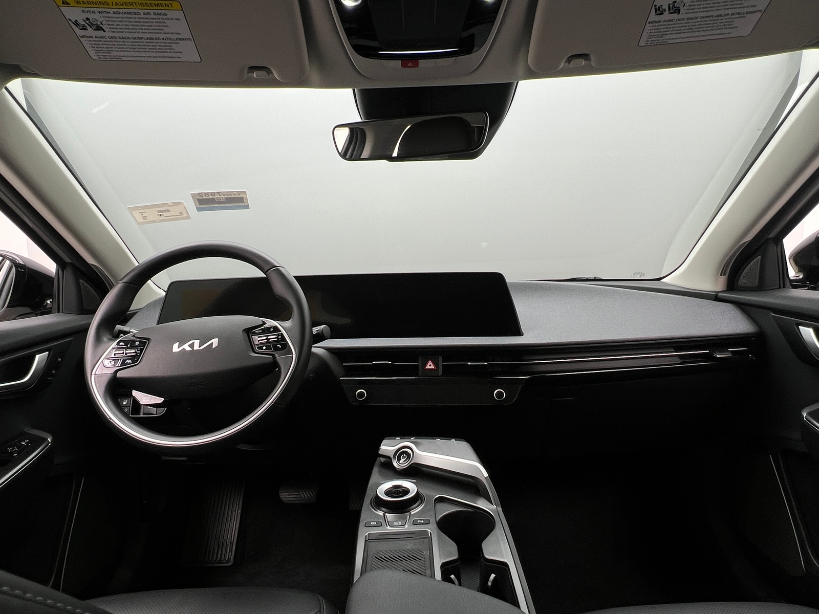 Thumbnail: 2023 Kia EV6 - 2