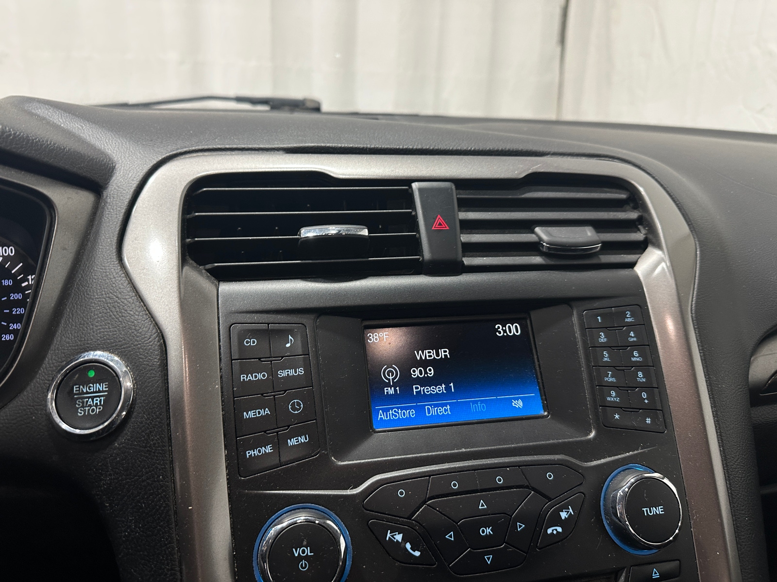 Thumbnail: 2017 Ford Fusion - 3