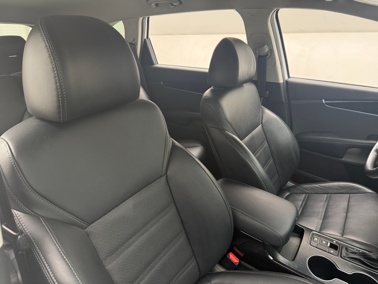 Thumbnail: 2019 Kia Sorento - 2