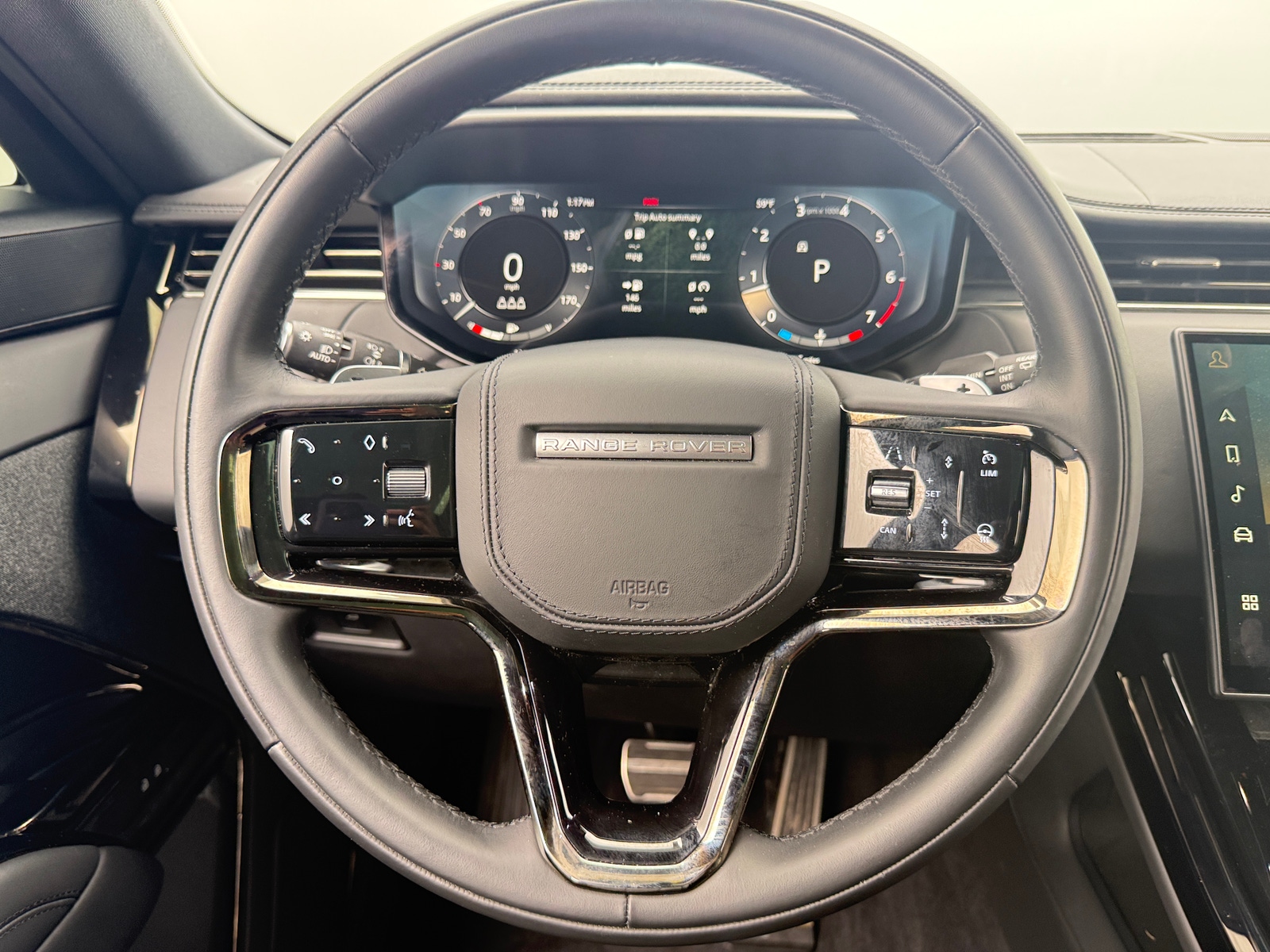 Thumbnail: 2023 Land Rover Range Rover Sport - 4