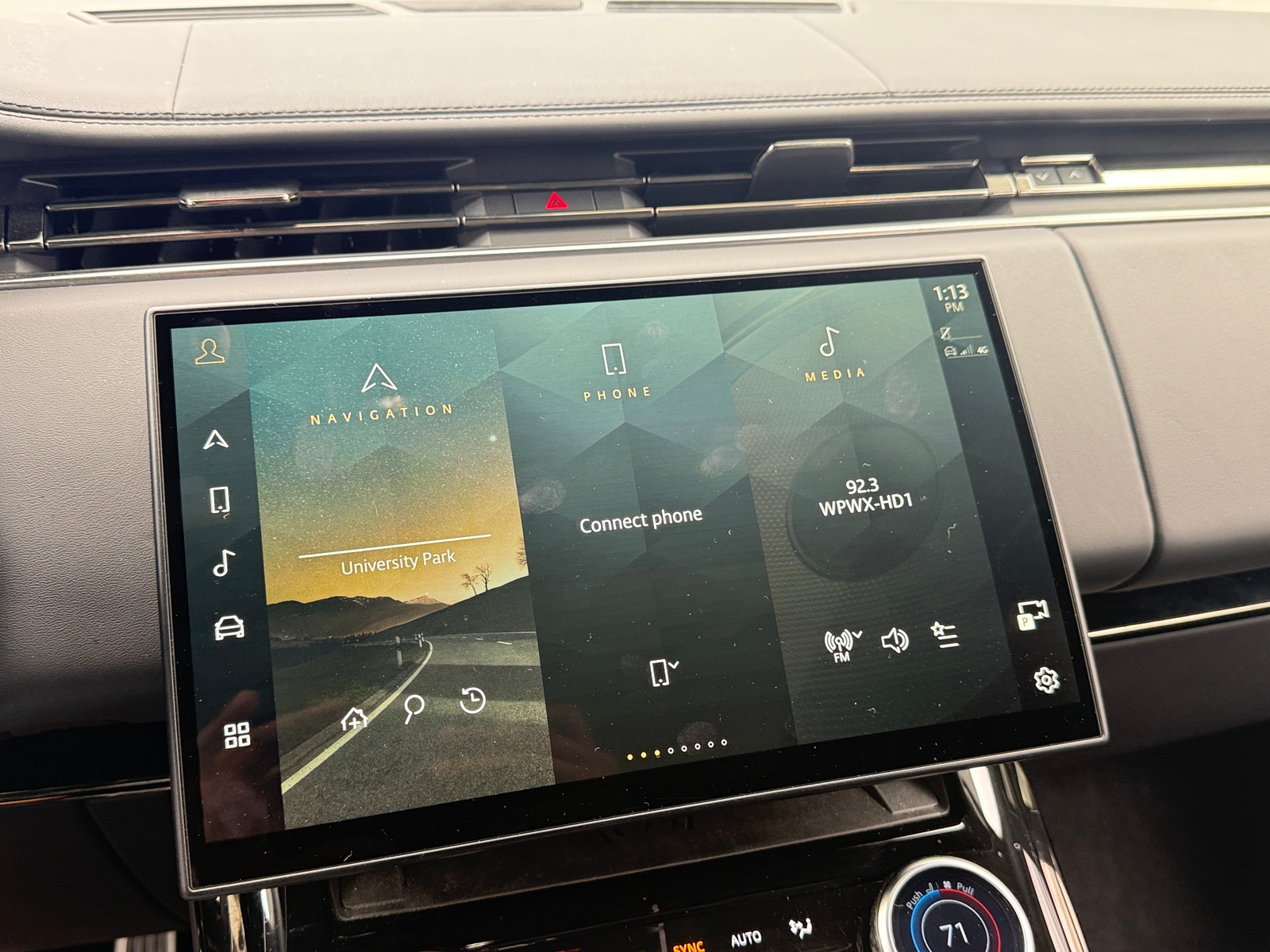 Thumbnail: 2023 Land Rover Range Rover Sport - 3