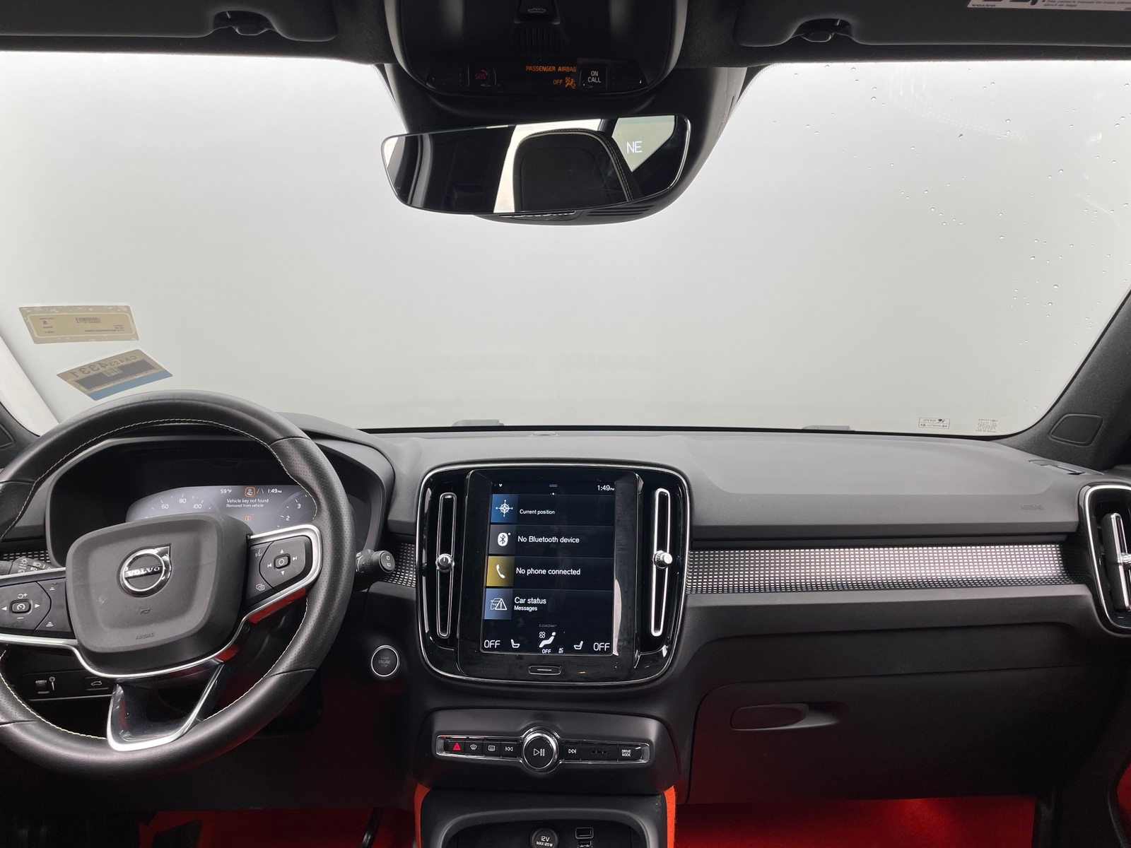 Thumbnail: 2021 Volvo XC40 - 2