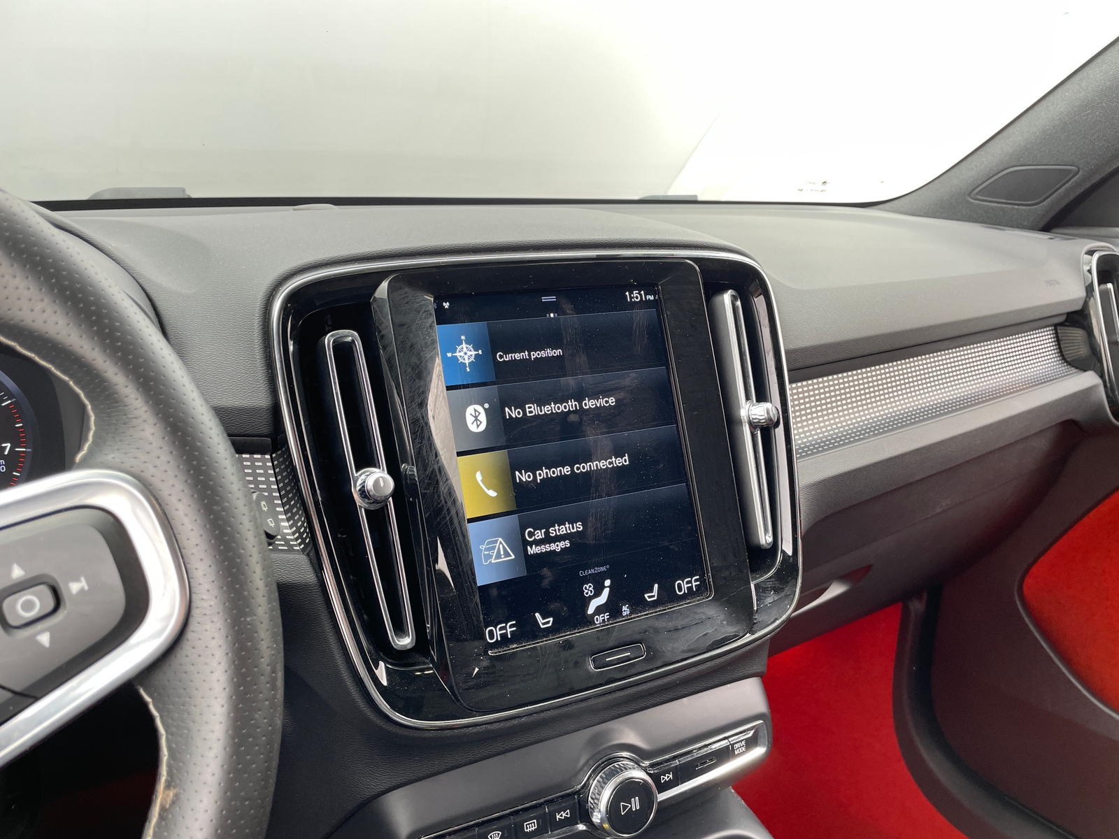 Thumbnail: 2021 Volvo XC40 - 3