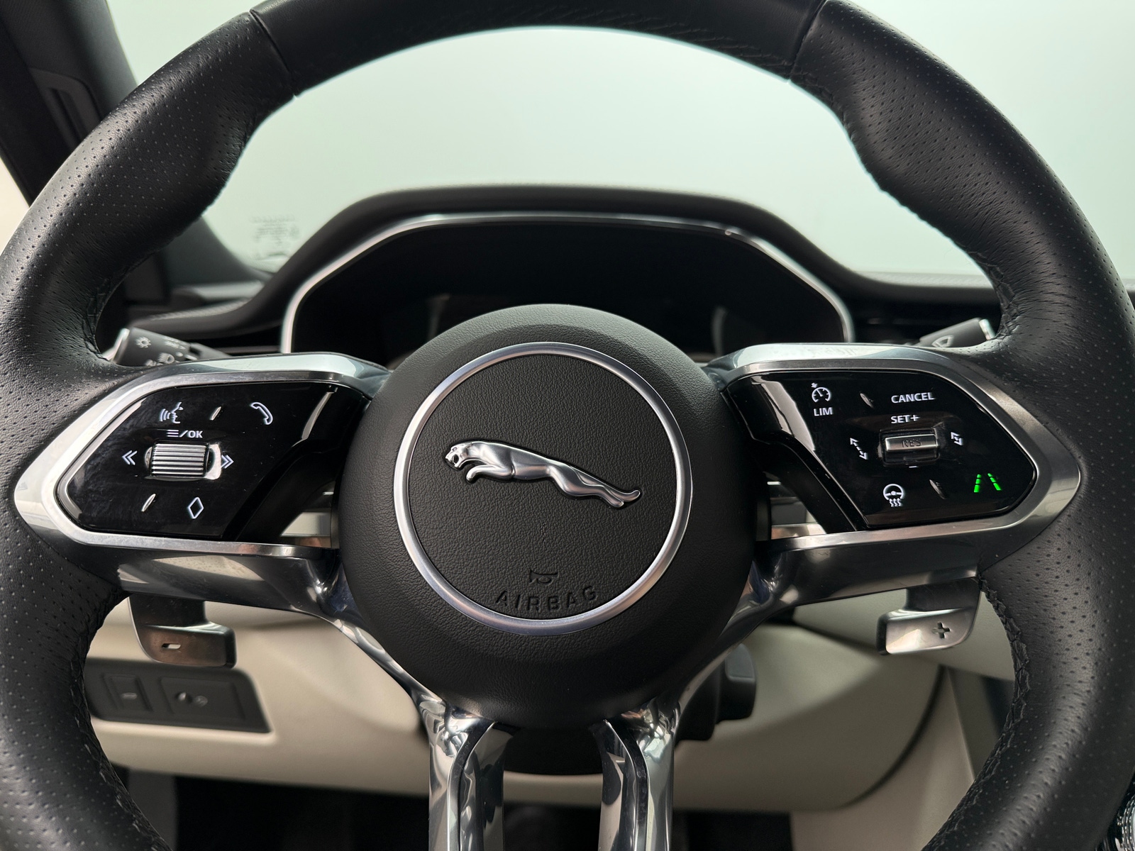 Thumbnail: 2023 Jaguar XF - 5