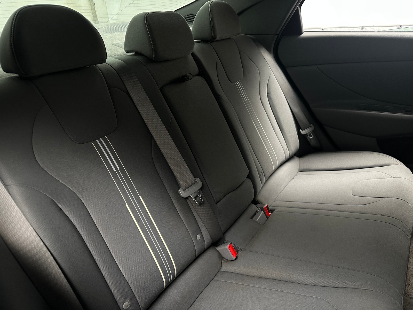 Thumbnail: 2022 Hyundai Elantra - 6