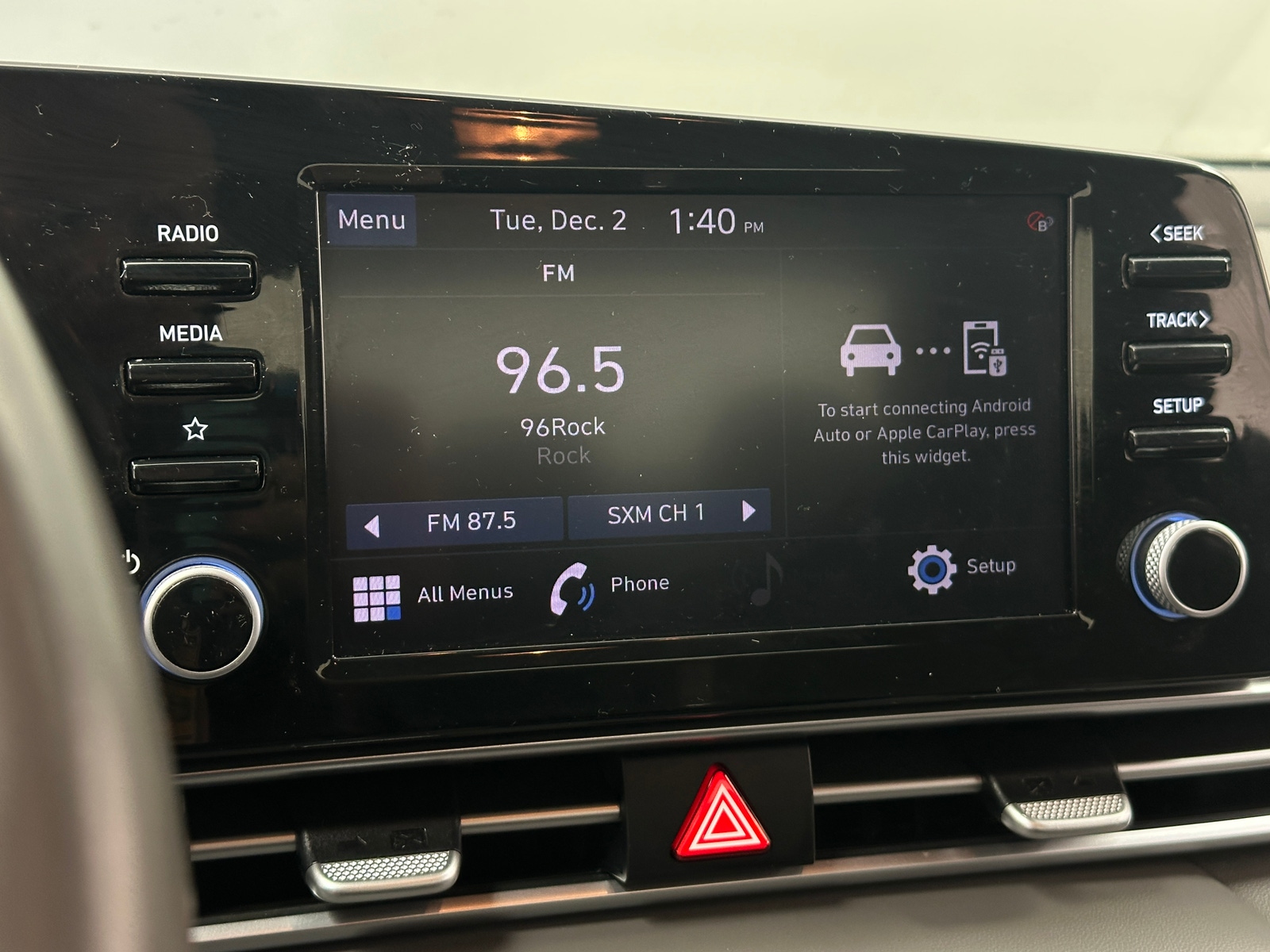 Thumbnail: 2022 Hyundai Elantra - 4