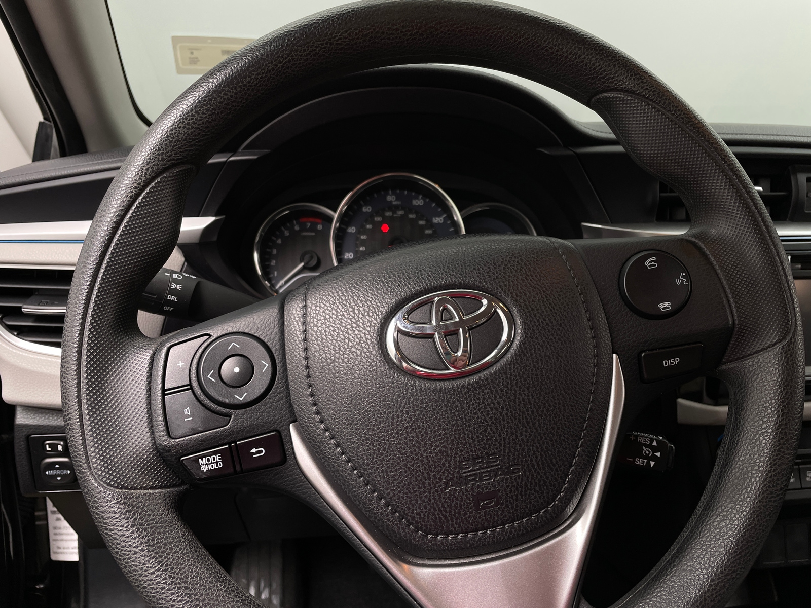 Thumbnail: 2015 Toyota Corolla - 5