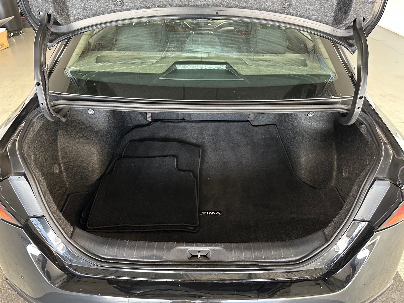 Thumbnail: 2024 Nissan Altima - 7