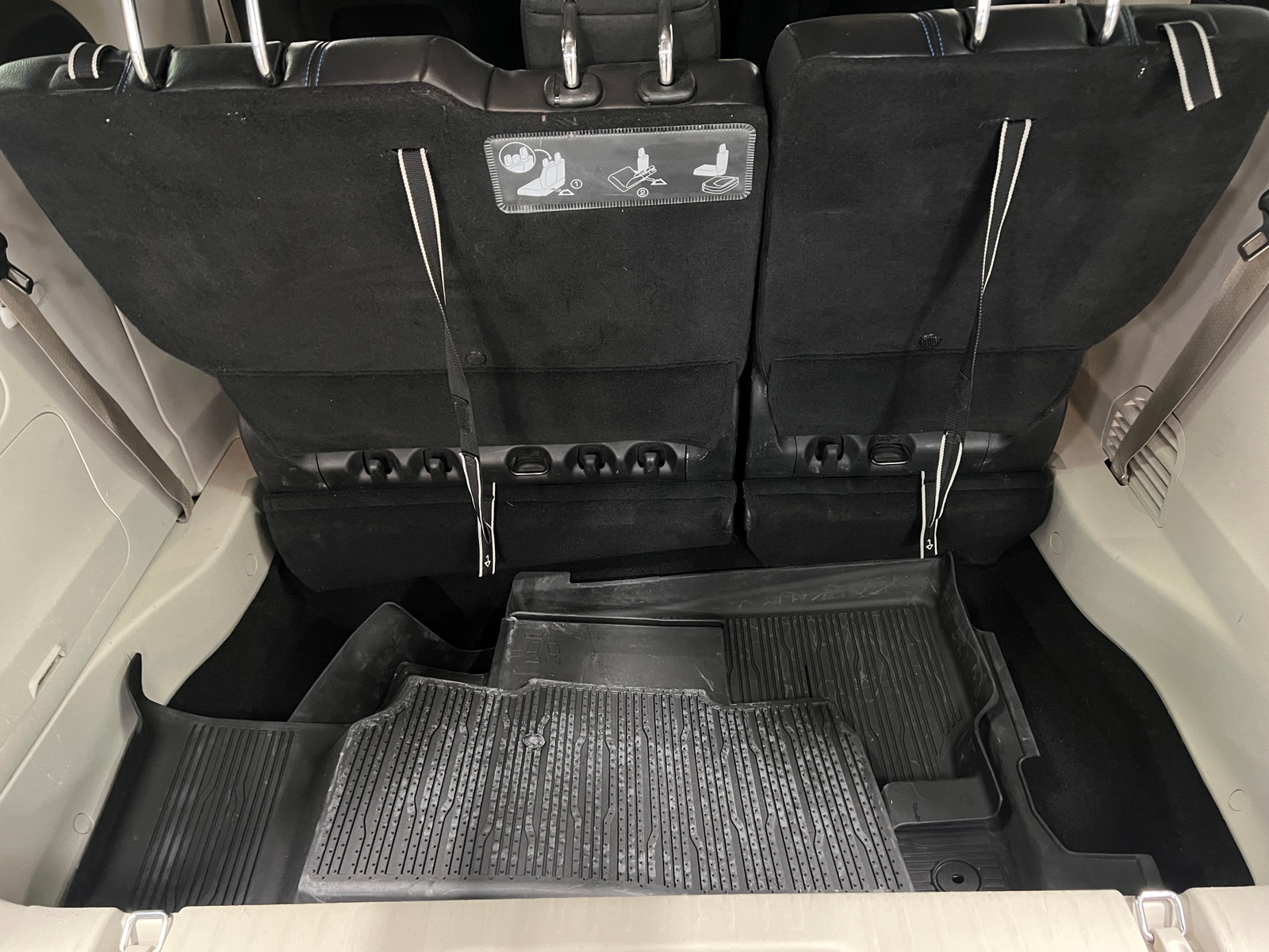 Thumbnail: 2021 Chrysler Pacifica - 6