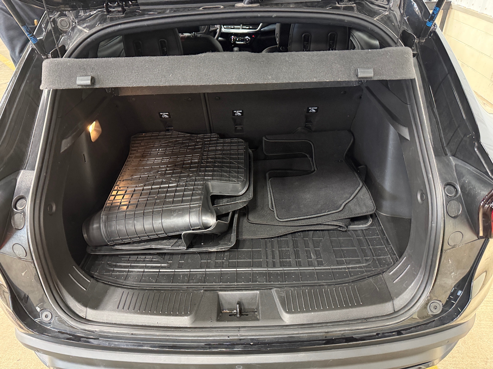 Thumbnail: 2025 Chevrolet Trax - 6