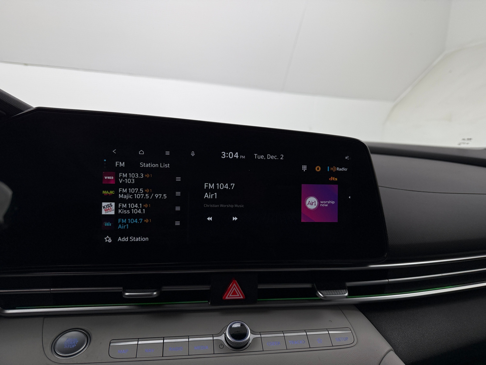 Thumbnail: 2023 Hyundai Elantra - 3