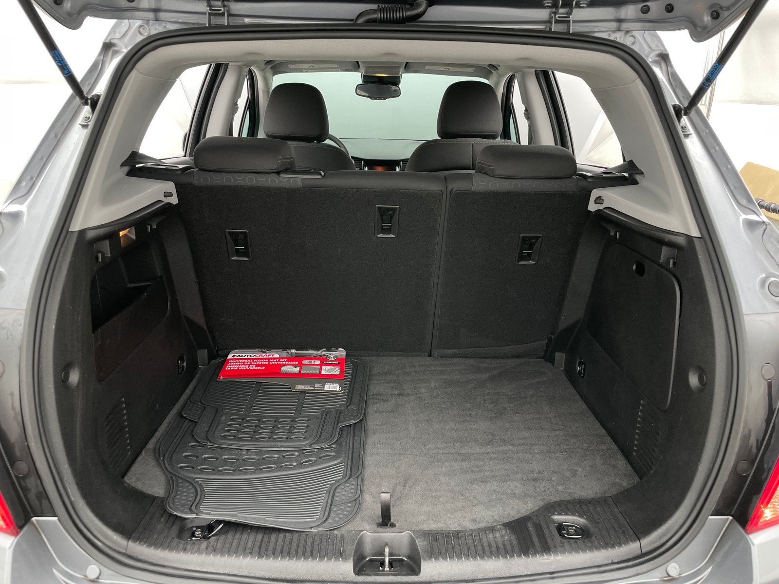 Thumbnail: 2020 Chevrolet Trax - 7