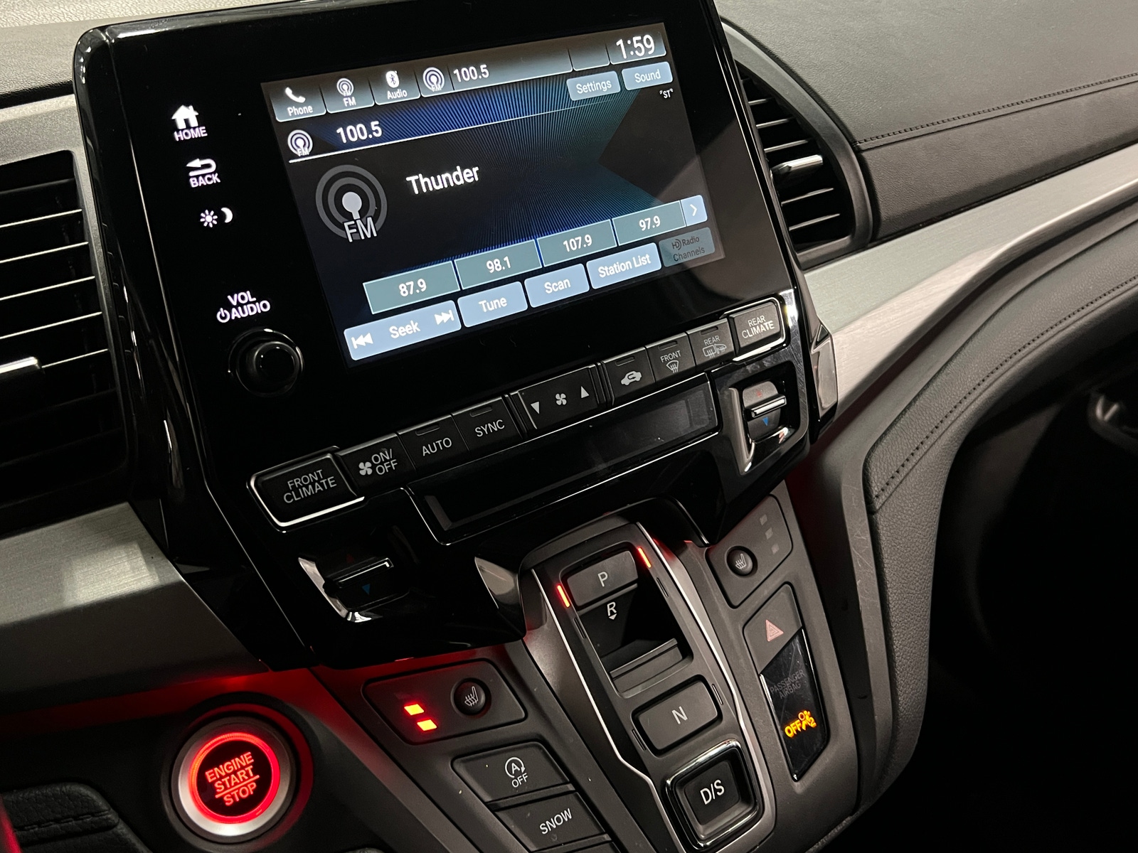 Thumbnail: 2023 Honda Odyssey - 3