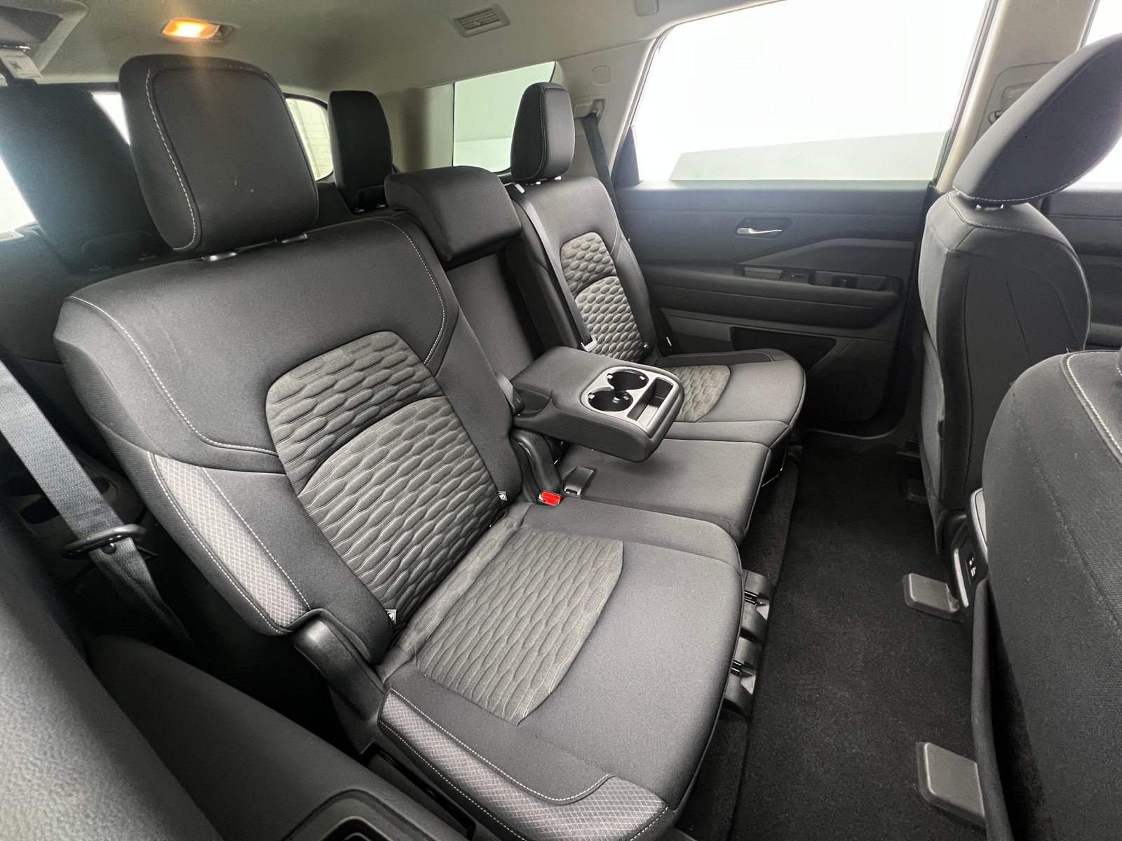 Thumbnail: 2022 Nissan Pathfinder - 6