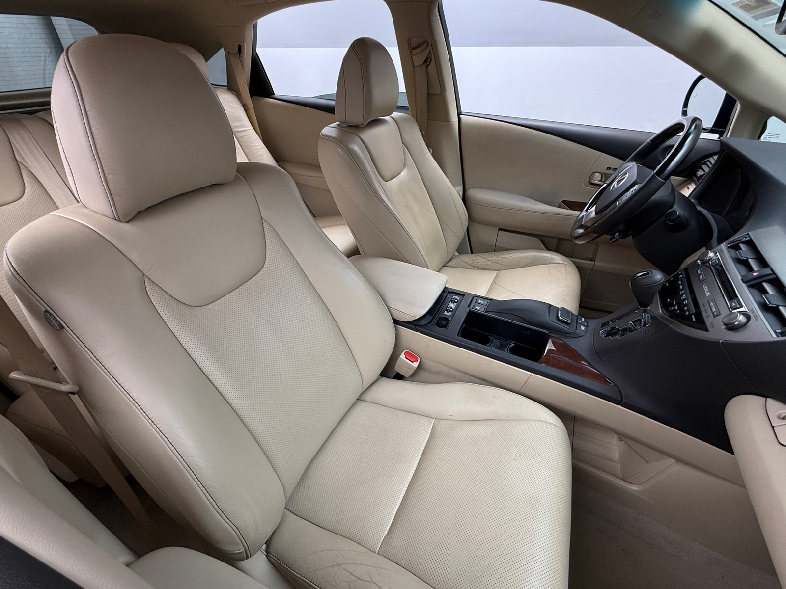 Thumbnail: 2015 Lexus RX - 2