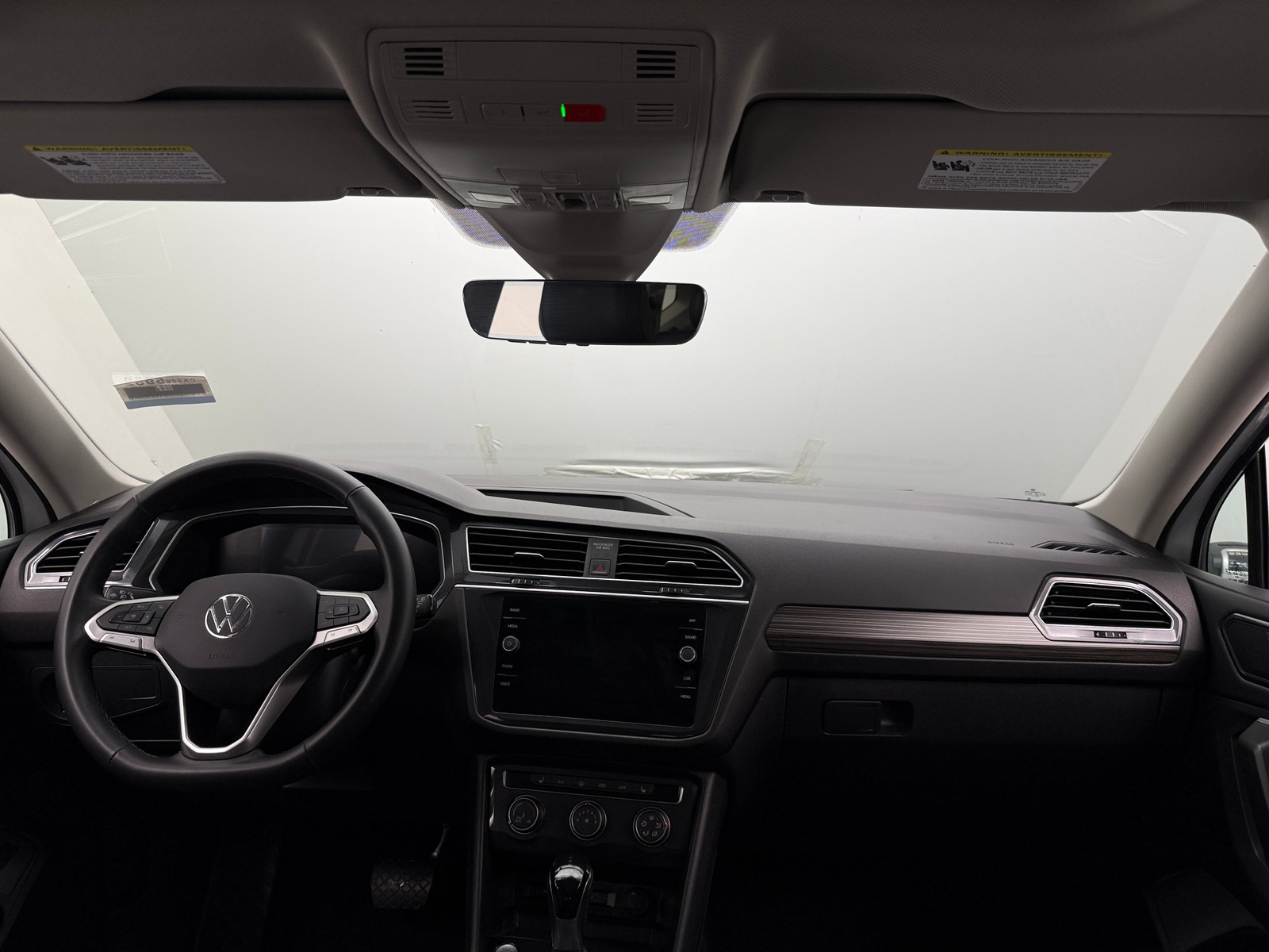 Thumbnail: 2024 Volkswagen Tiguan - 2