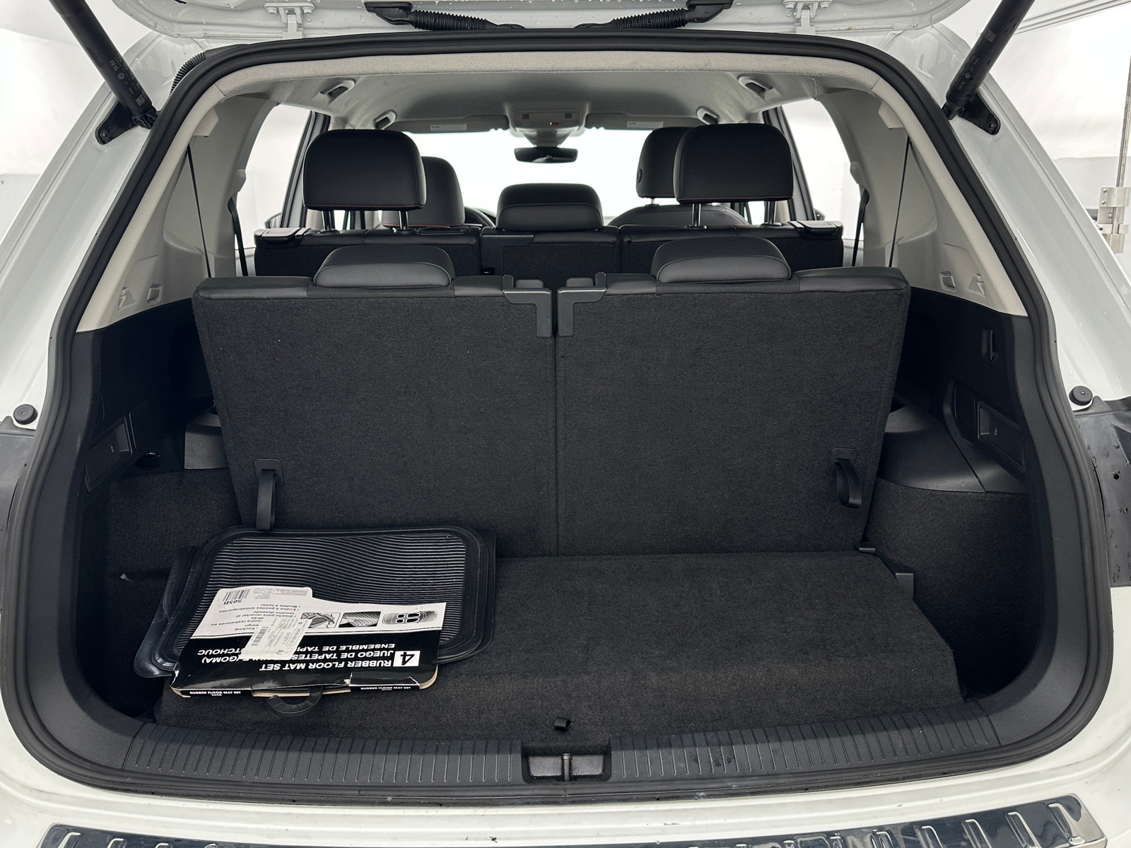 Thumbnail: 2024 Volkswagen Tiguan - 6