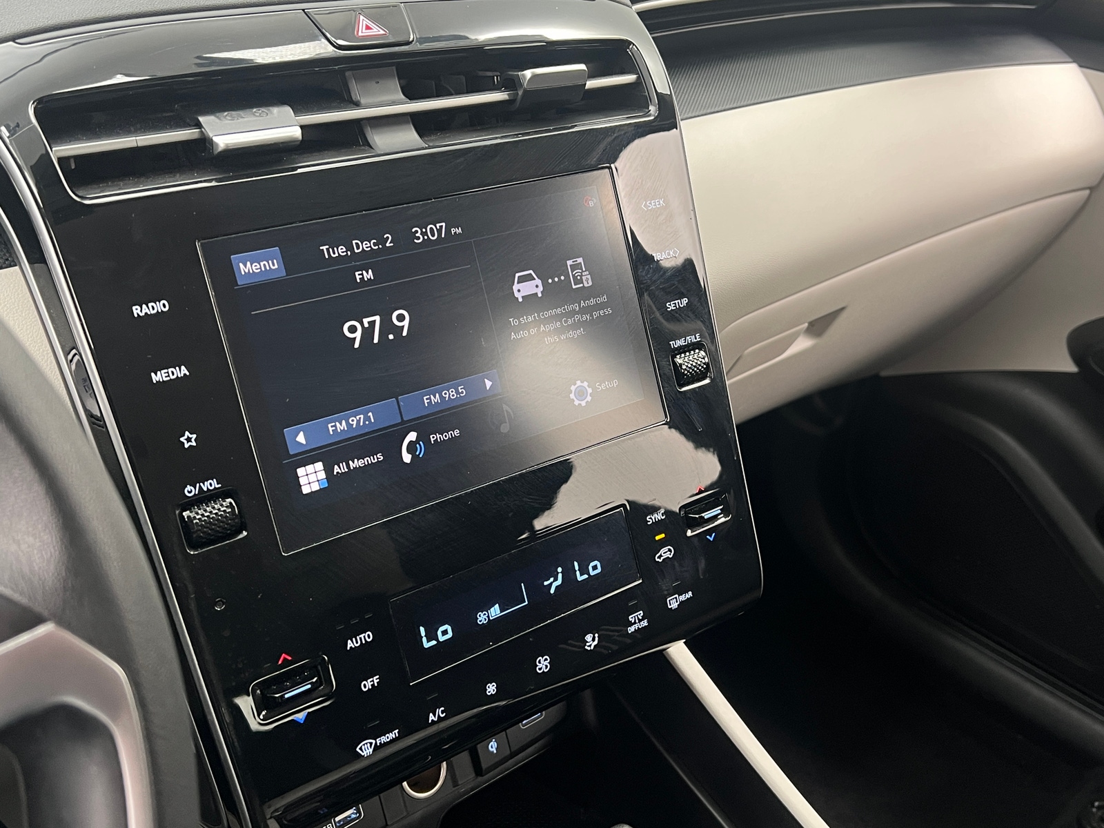 Thumbnail: 2024 Hyundai Tucson - 4