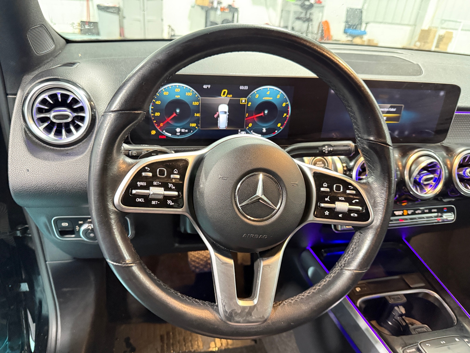 Thumbnail: 2021 Mercedes-Benz GLB - 4