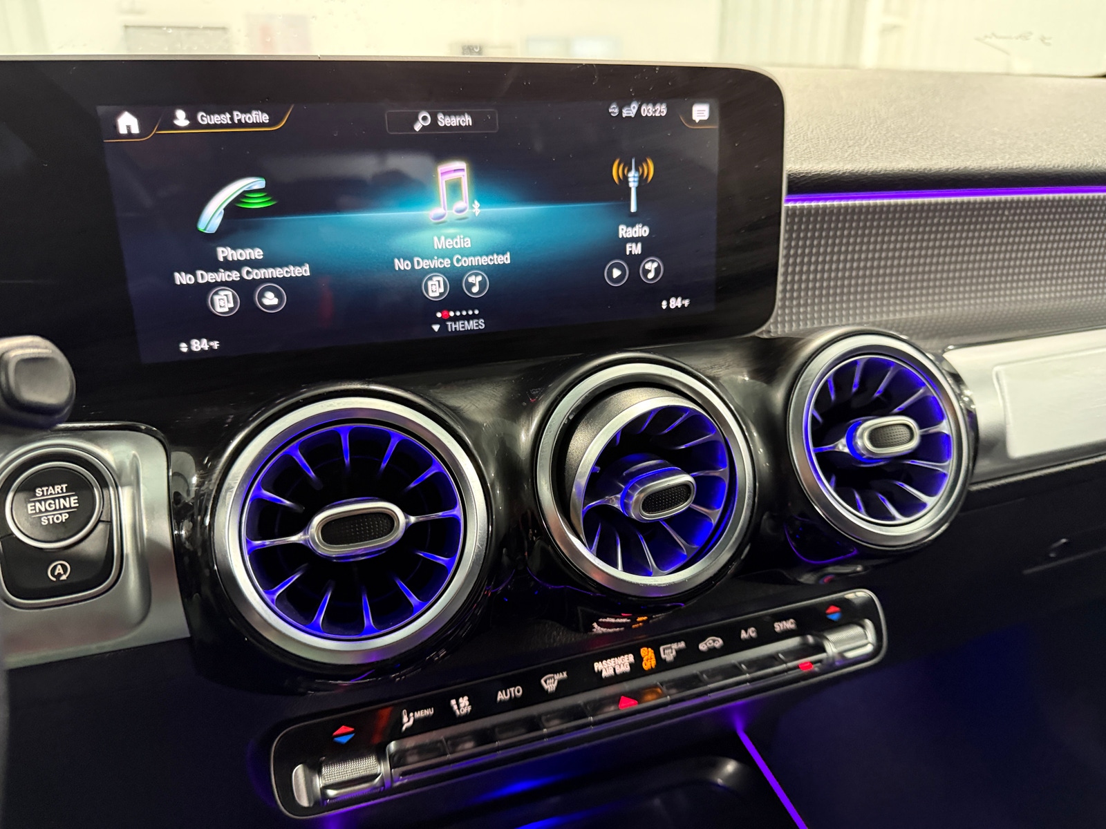 Thumbnail: 2021 Mercedes-Benz GLB - 3