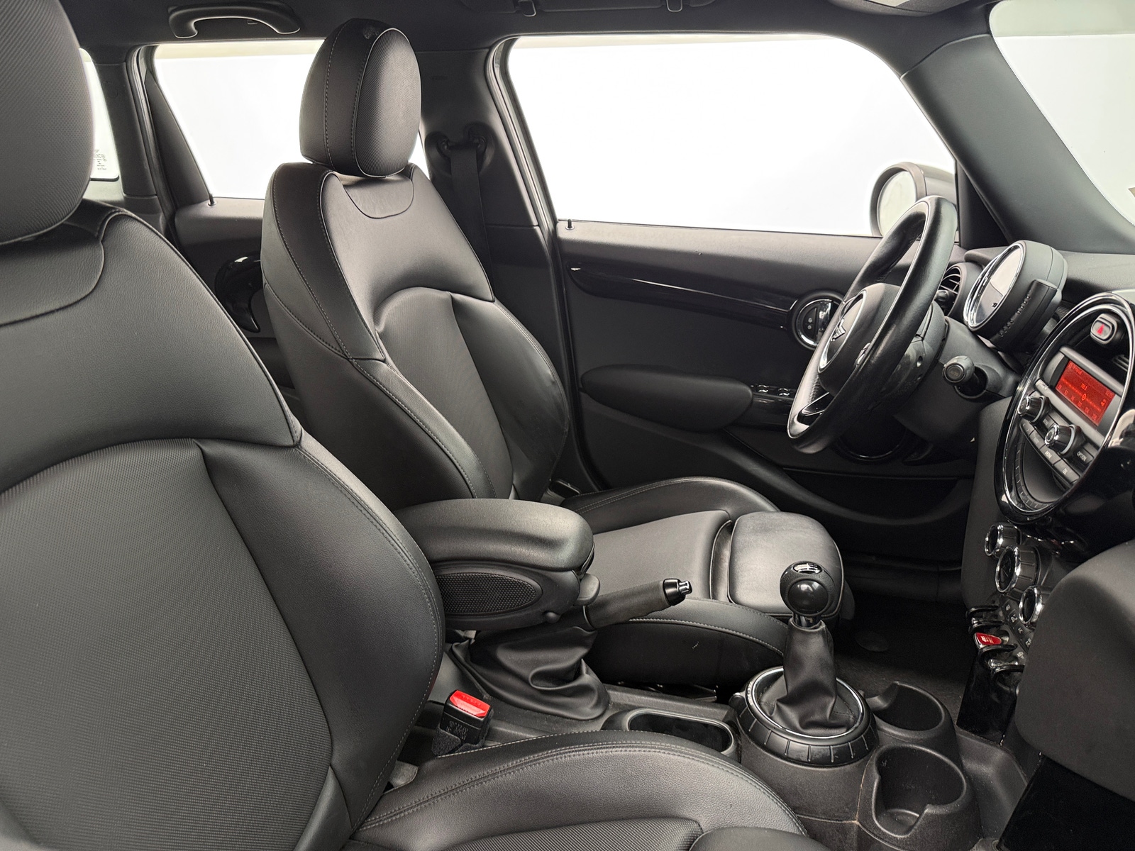 Thumbnail: 2016 MINI Cooper Hardtop - 2