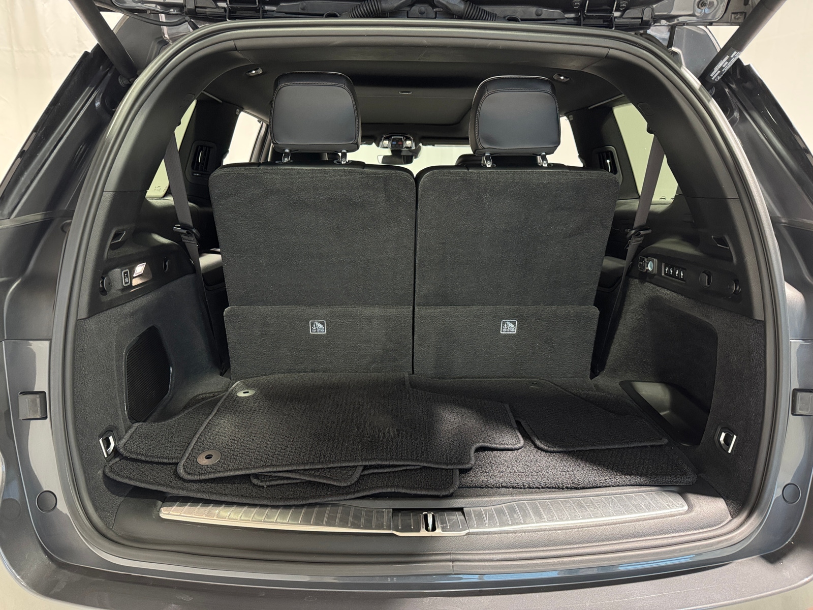 Thumbnail: 2024 Jeep Grand Cherokee L - 6