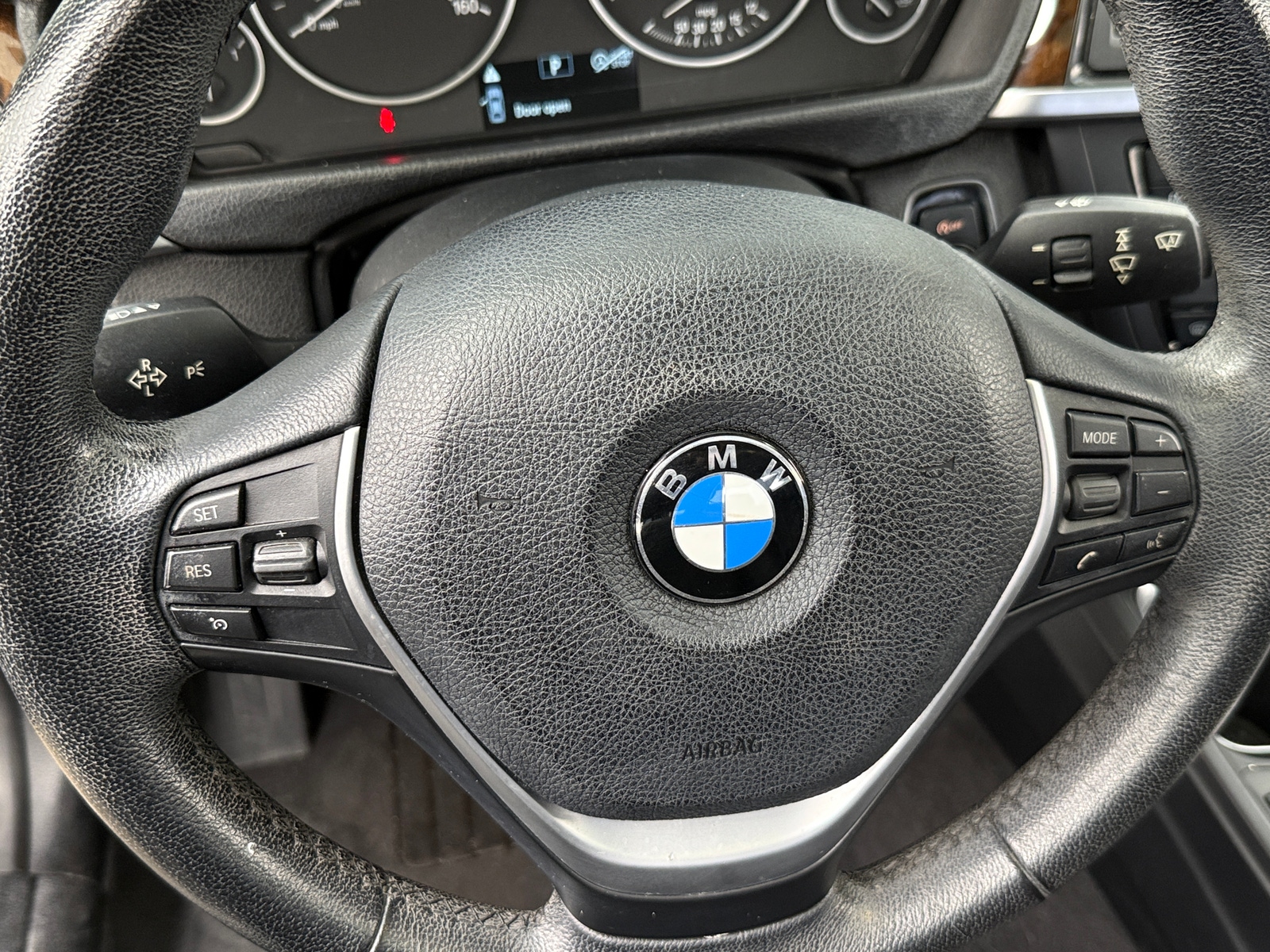 Thumbnail: 2015 BMW 3 Series - 4