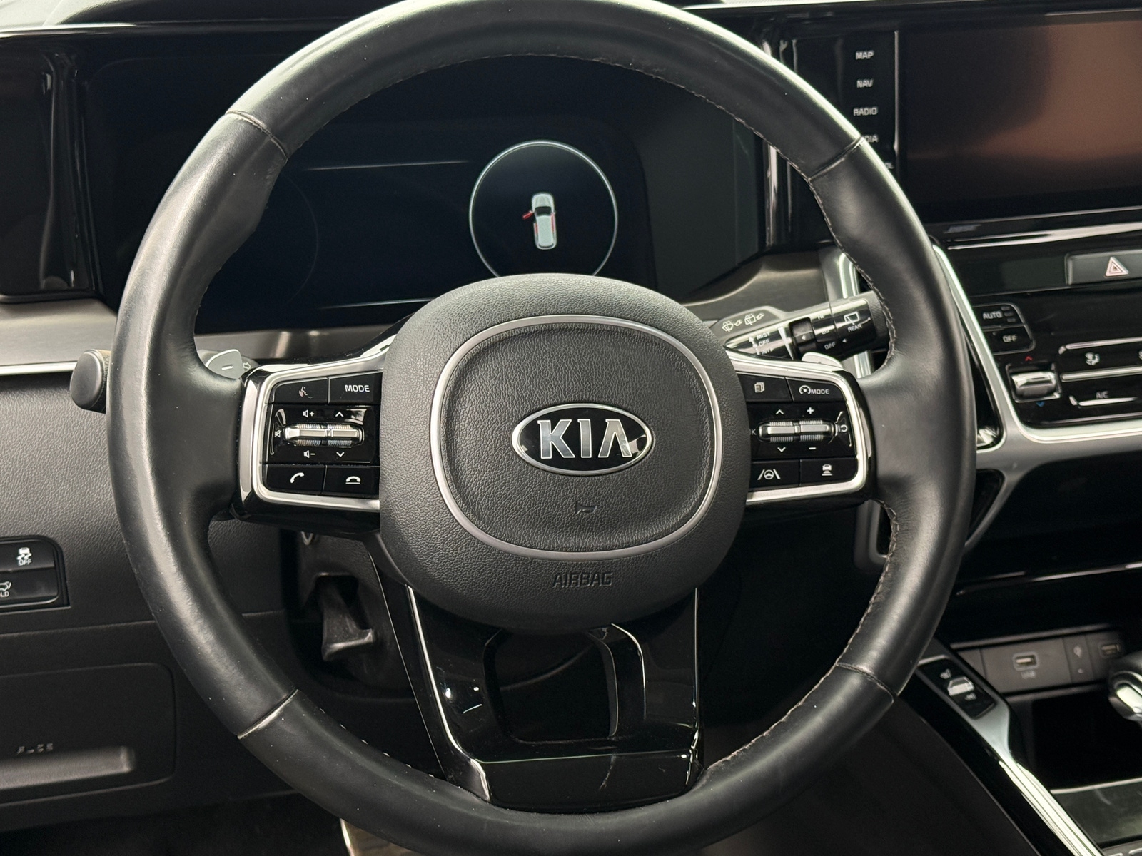 Thumbnail: 2021 Kia Sorento - 4