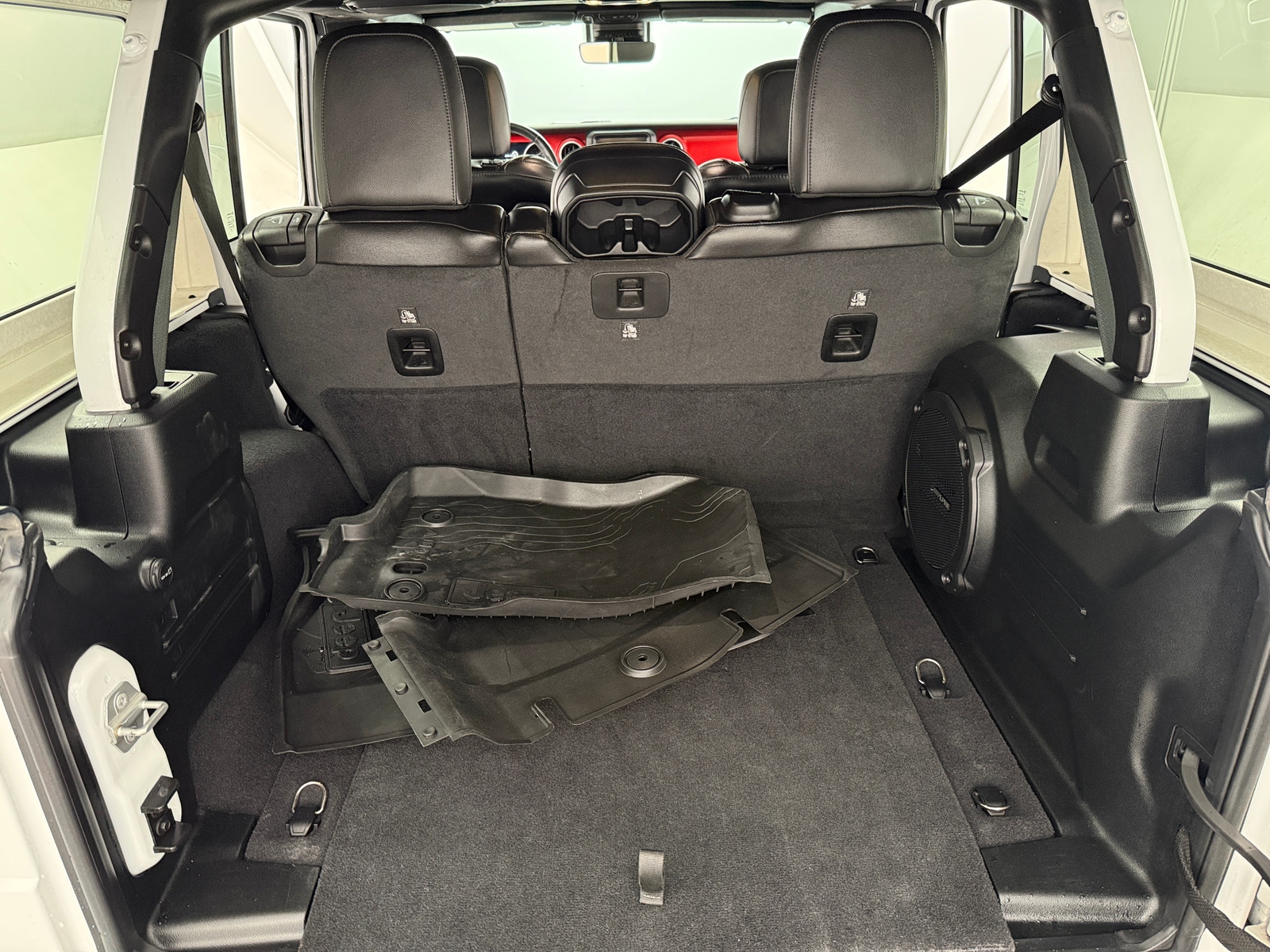 Thumbnail: 2020 Jeep Wrangler - 6