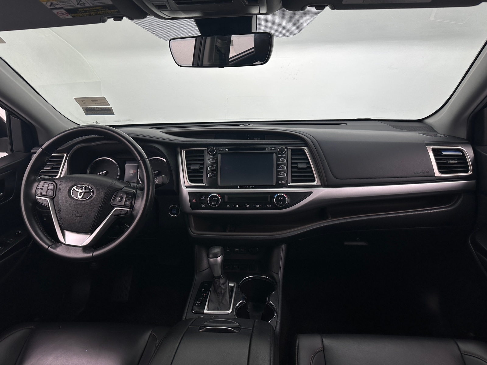 Thumbnail: 2019 Toyota Highlander - 2