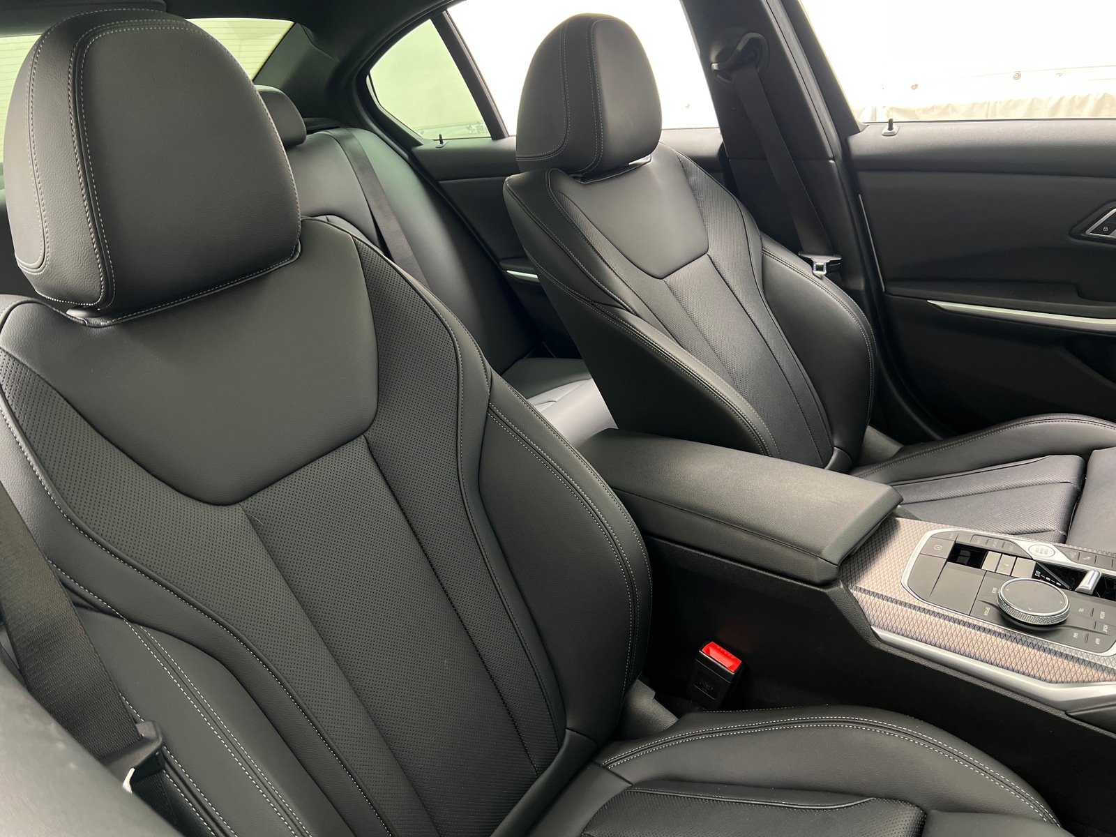 Thumbnail: 2023 BMW 3 Series - 2