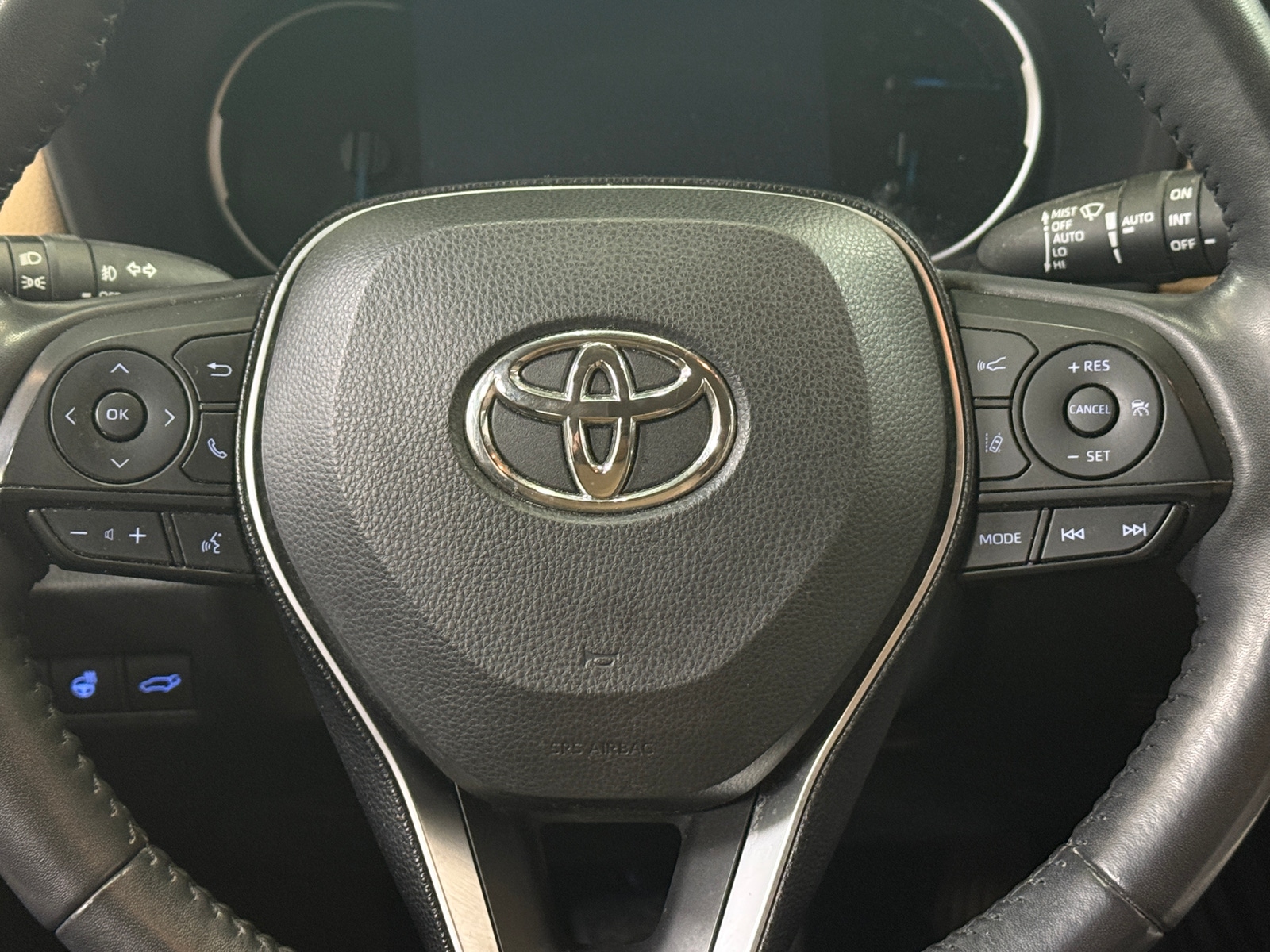 Thumbnail: 2019 Toyota RAV4 - 4