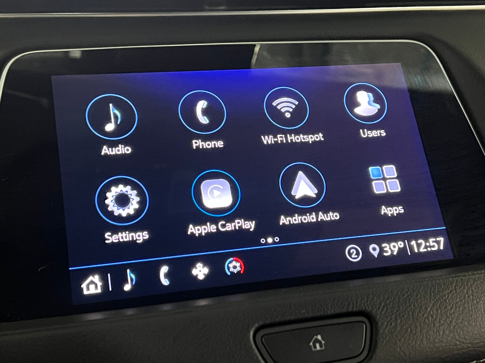 Thumbnail: 2020 Cadillac XT4 - 3