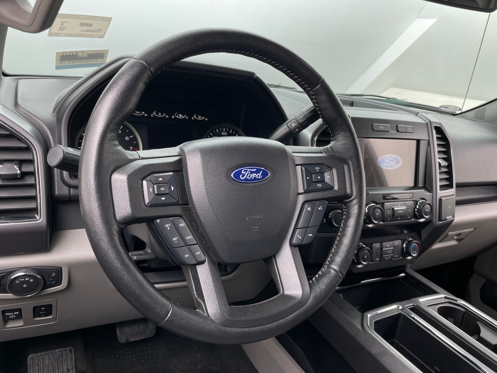 Thumbnail: 2019 Ford Econoline - 5