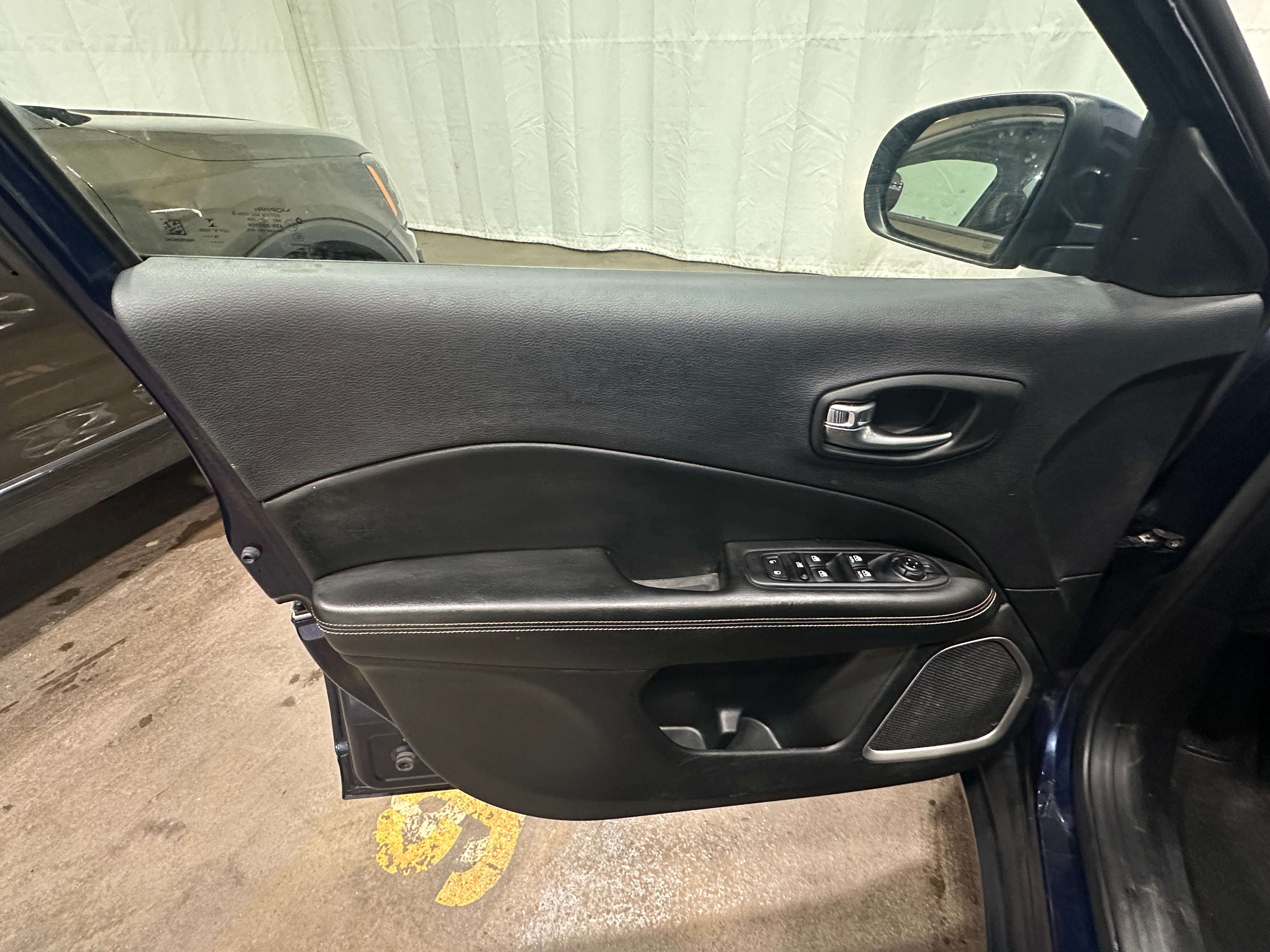 Used 2020 Jeep Compass Latitude with VIN 3C4NJDBB6LT153658 for sale in Oak Creek, WI