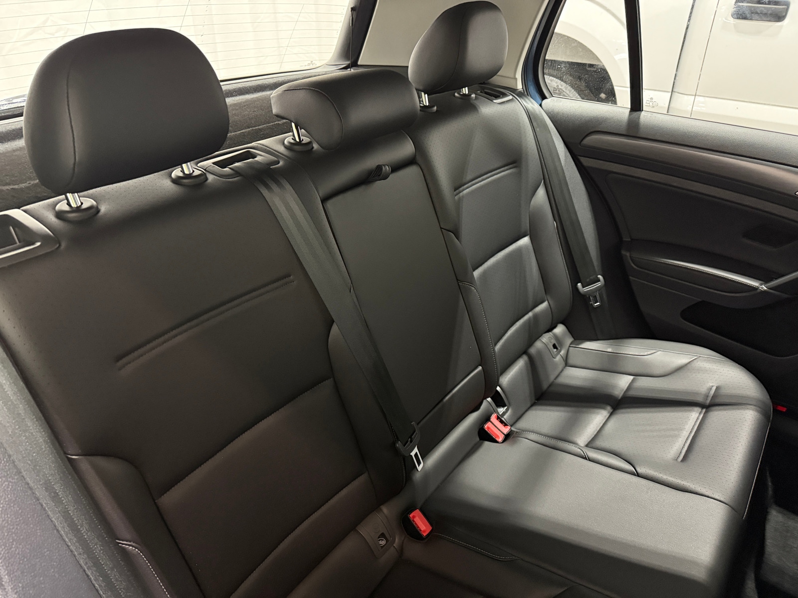 Thumbnail: 2020 Volkswagen Golf - 5