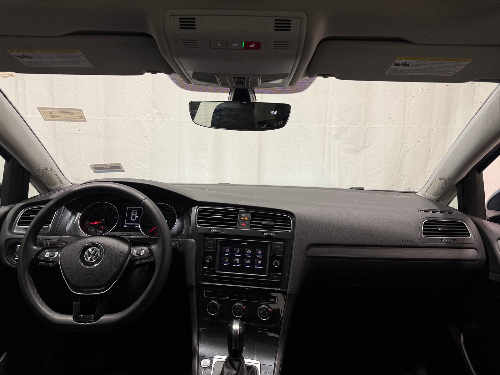 Thumbnail: 2020 Volkswagen Golf - 2