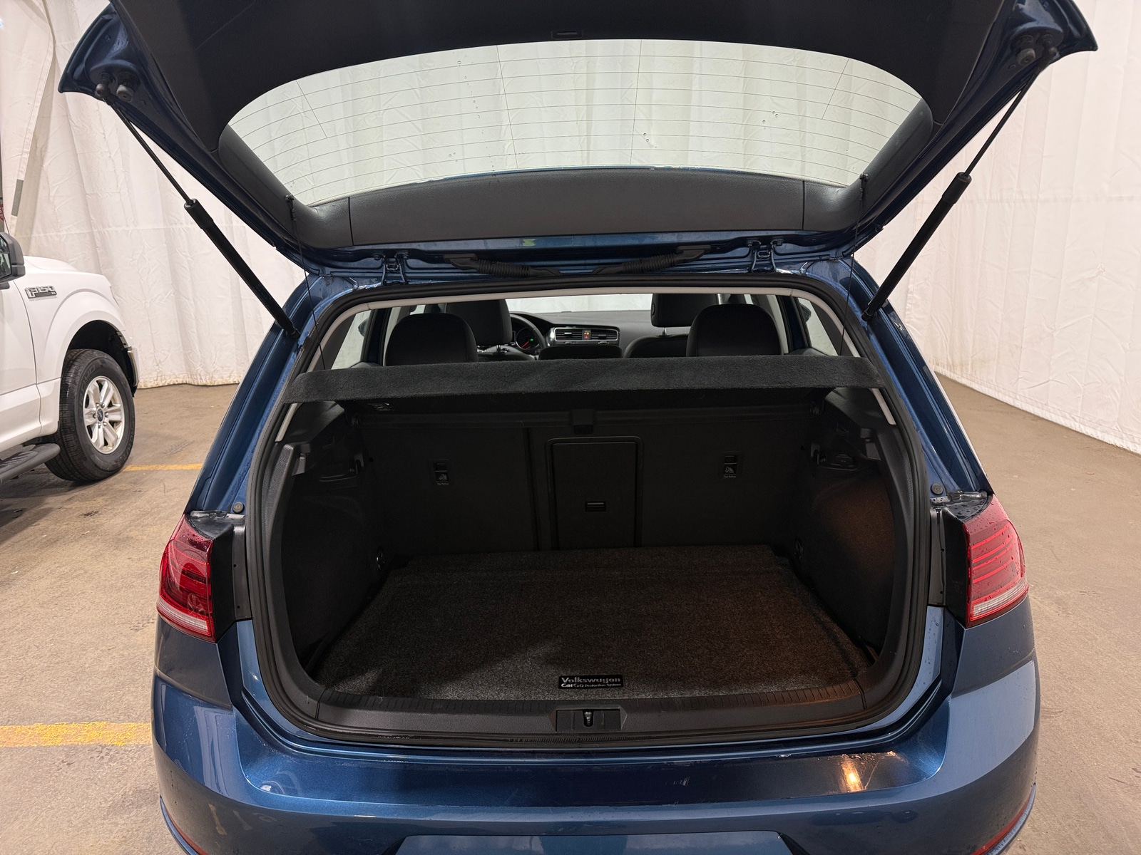 Thumbnail: 2020 Volkswagen Golf - 6