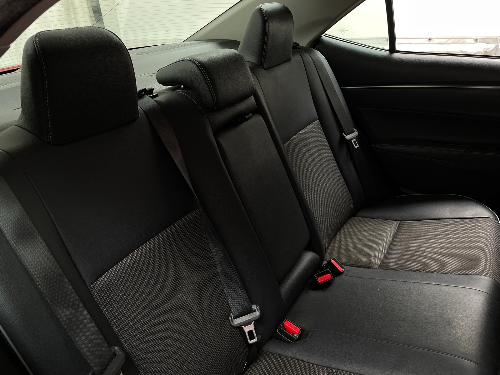 Thumbnail: 2015 Toyota Corolla - 6