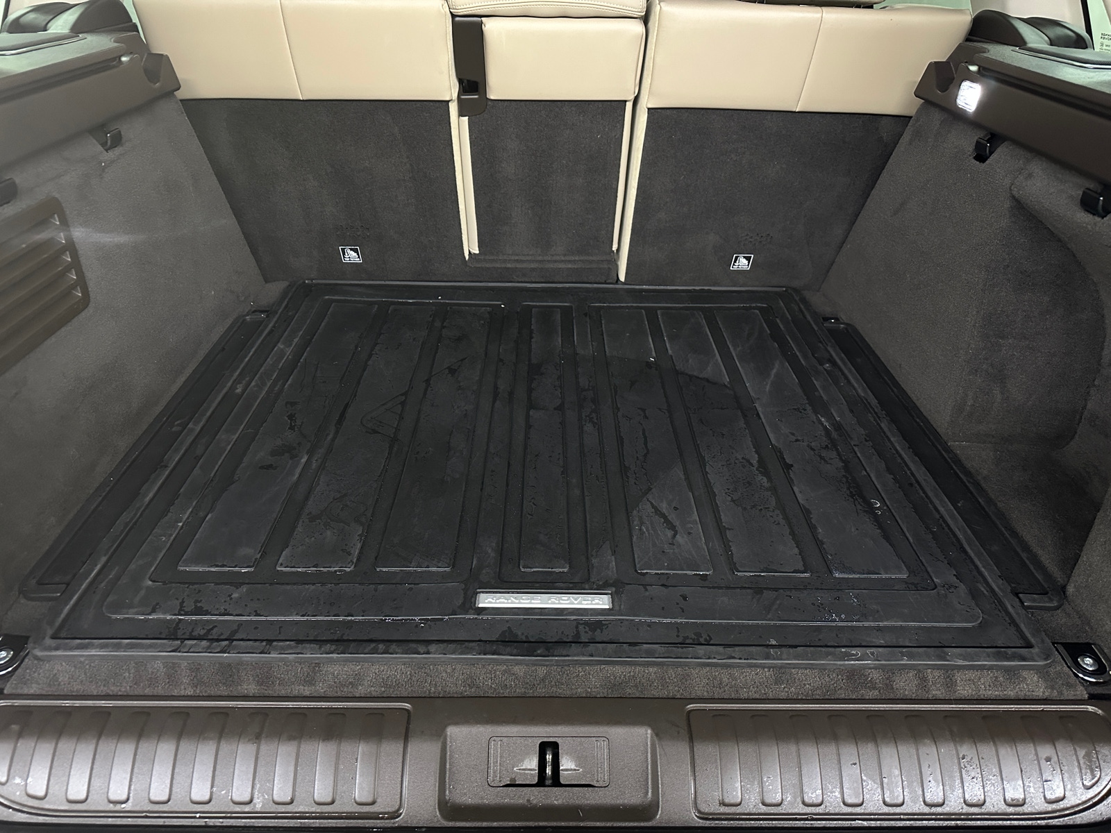 Thumbnail: 2021 Land Rover Range Rover Sport - 6