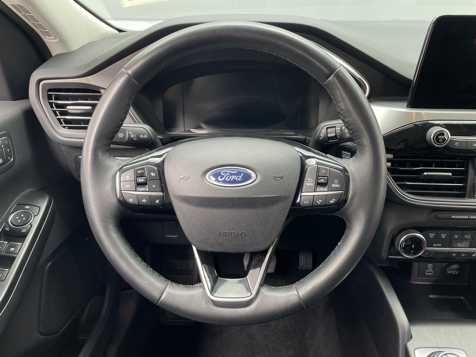 Thumbnail: 2022 Ford Escape - 5