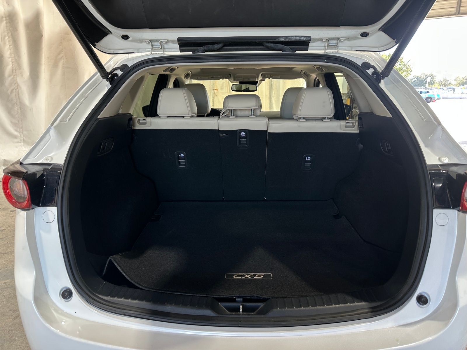 Thumbnail: 2020 Mazda CX-5 - 6