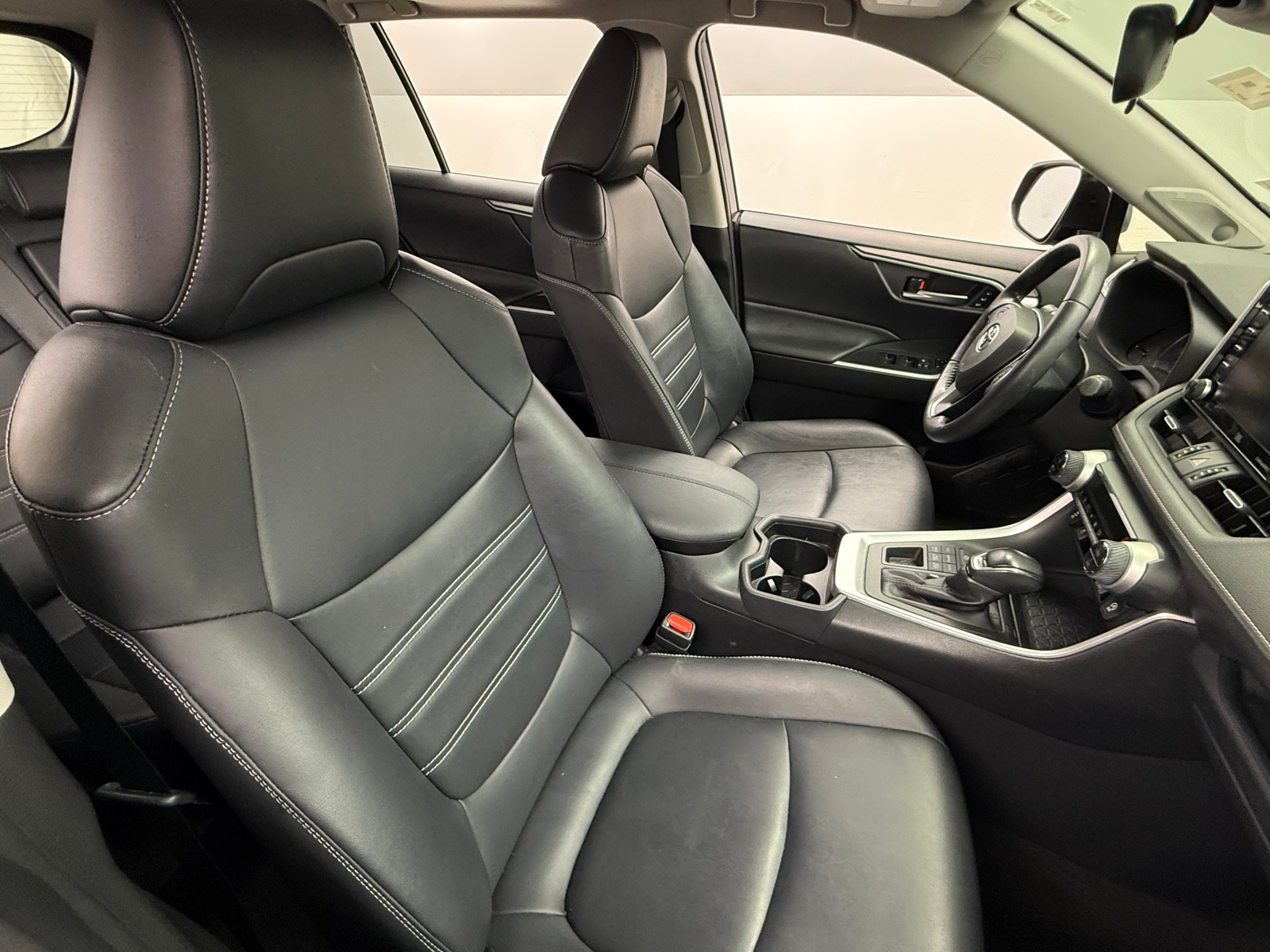 Thumbnail: 2020 Toyota RAV4 - 2