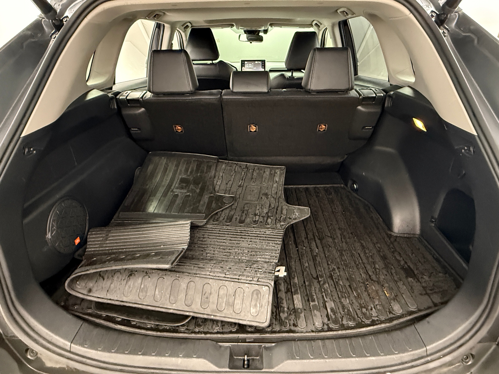 Thumbnail: 2020 Toyota RAV4 - 7