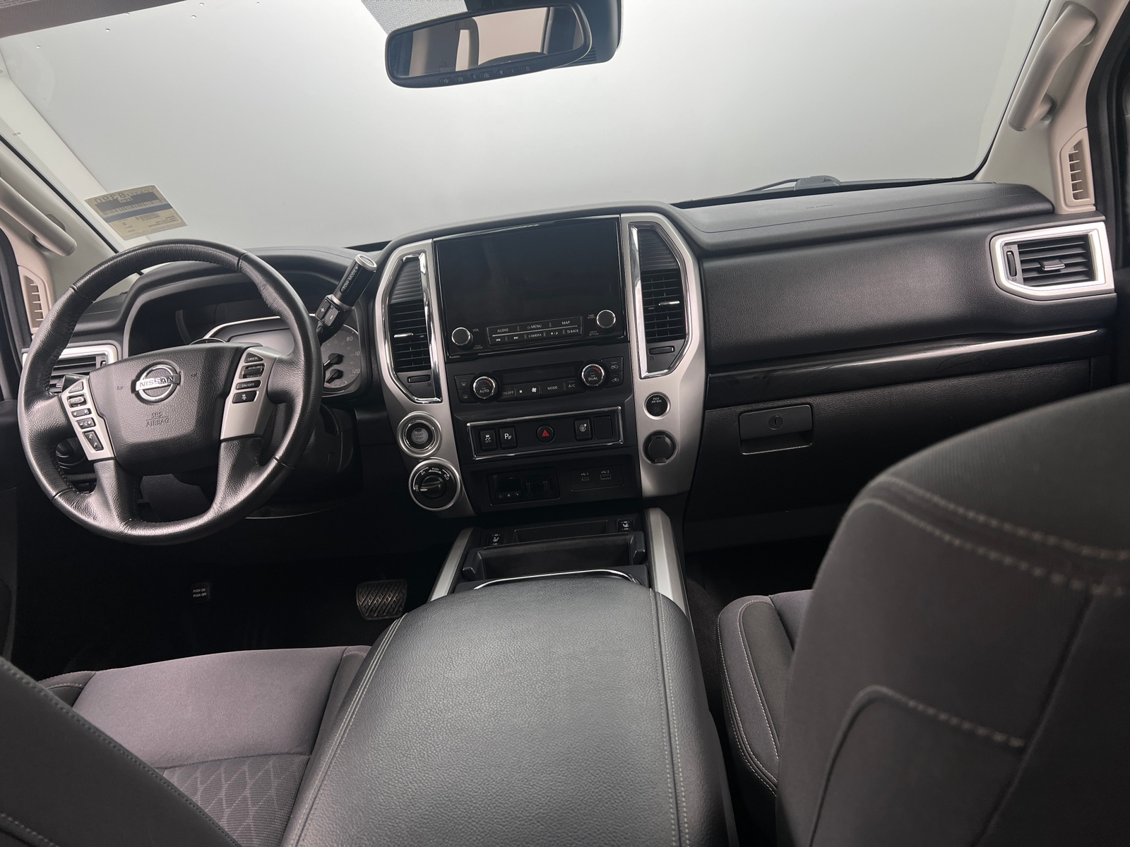 Thumbnail: 2020 Nissan Titan - 3