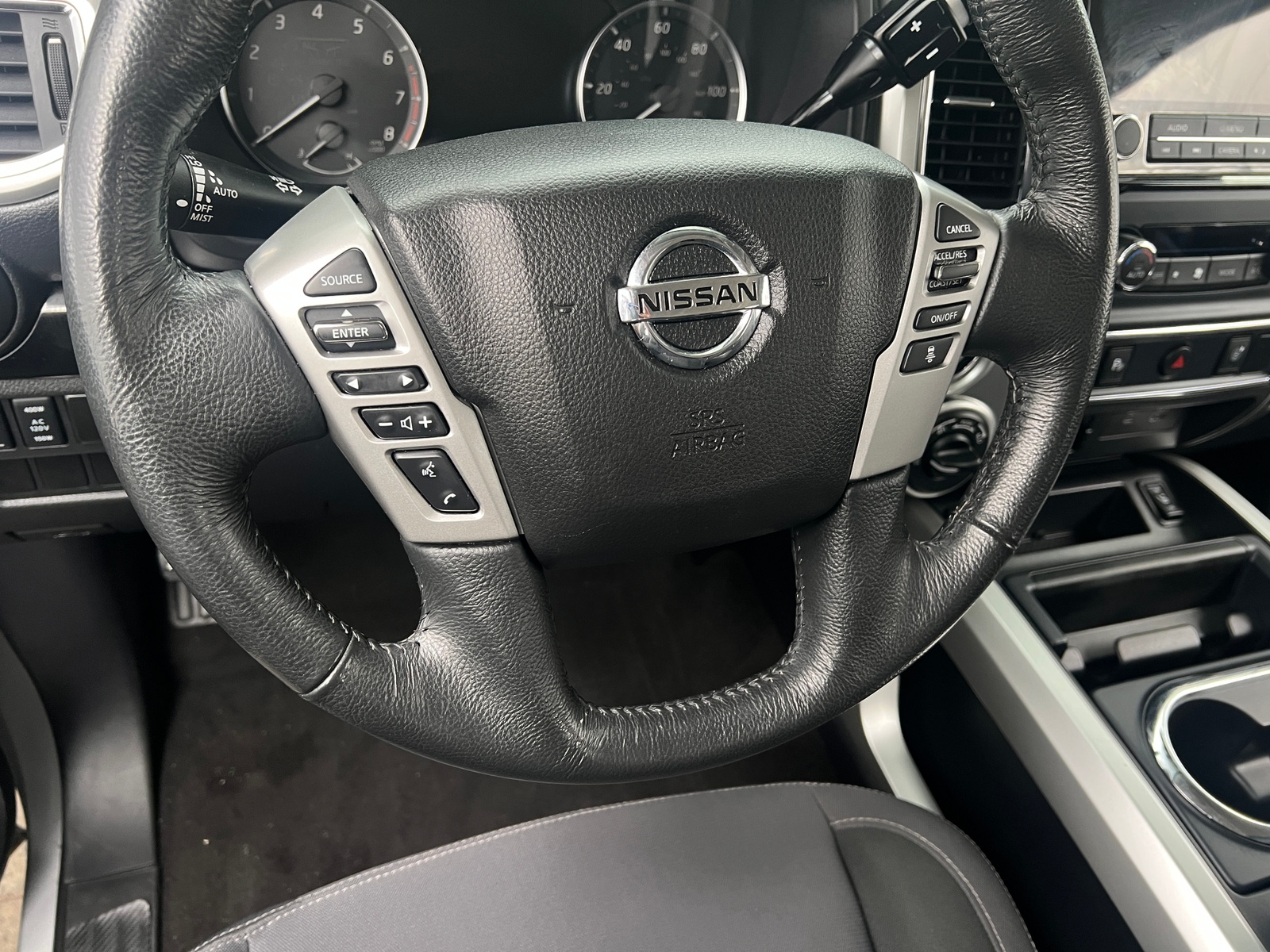 Thumbnail: 2020 Nissan Titan - 5