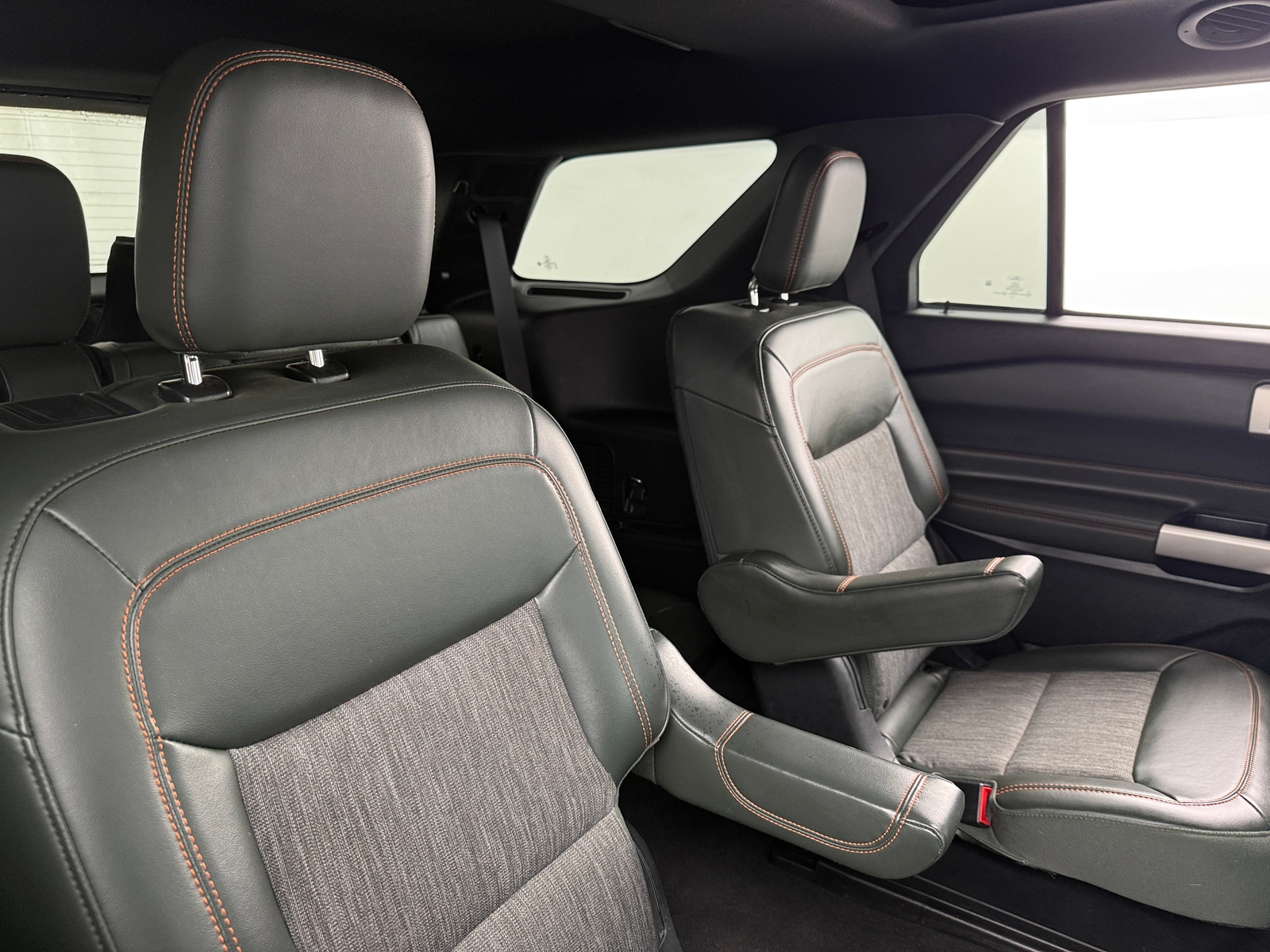 Thumbnail: 2022 Ford Explorer - 5