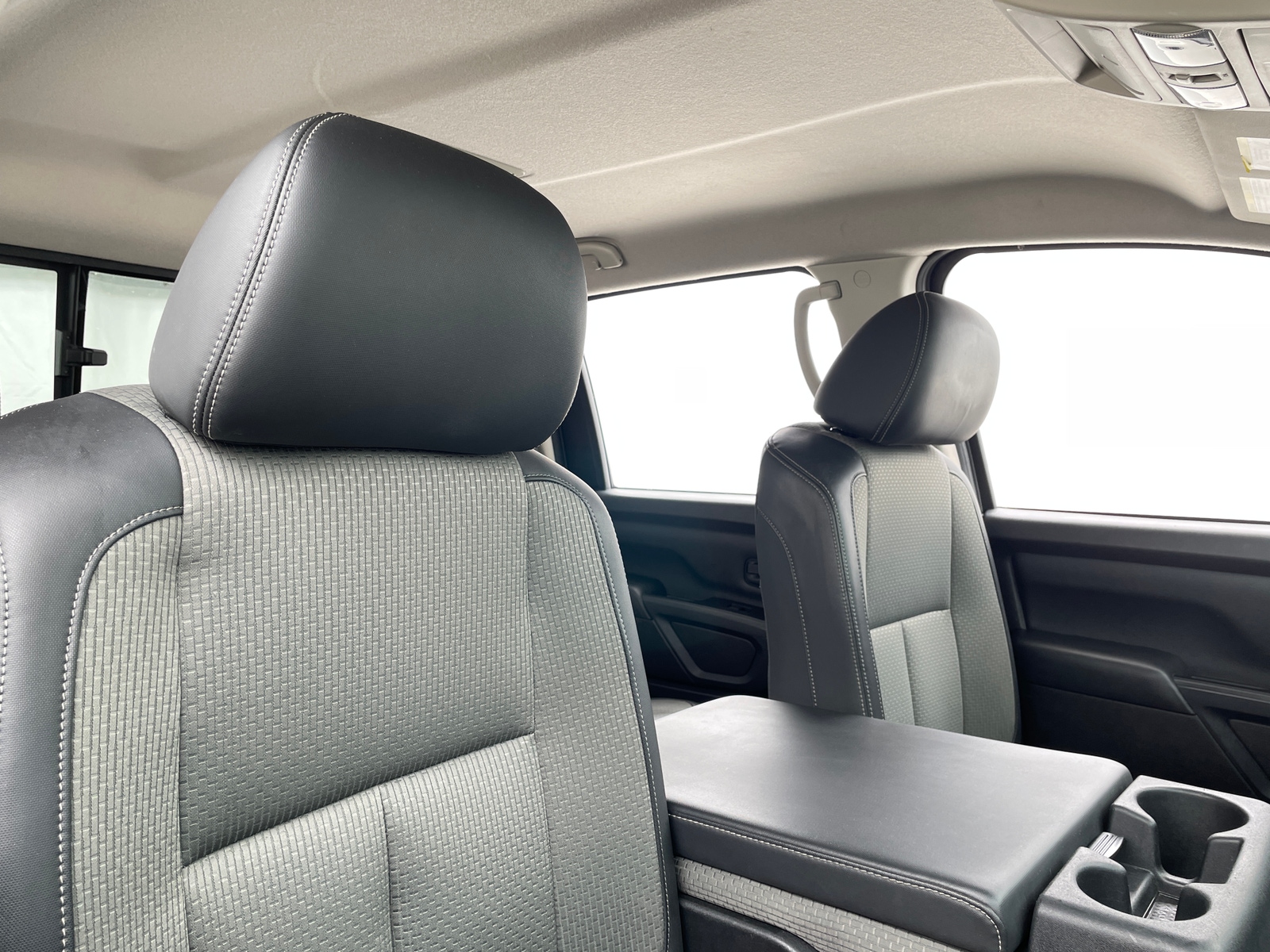 Thumbnail: 2021 Nissan Titan - 2