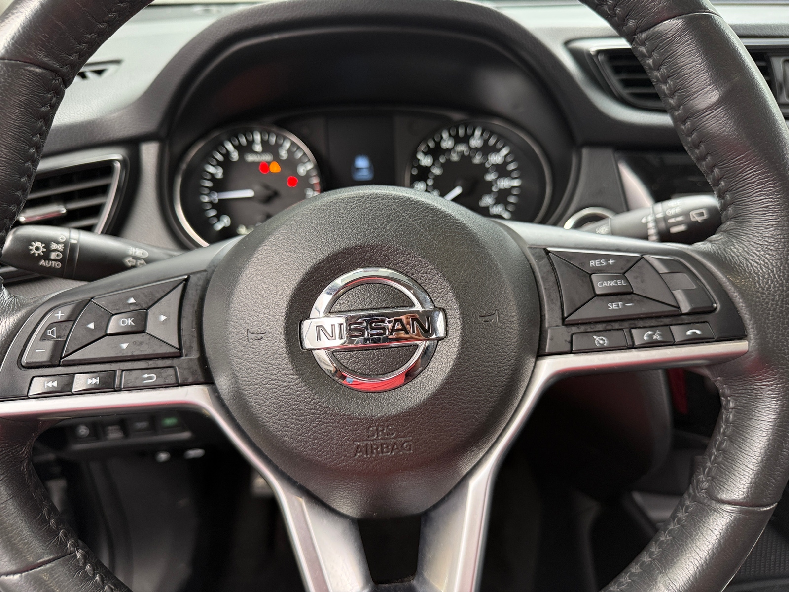 Thumbnail: 2017 Nissan Rogue - 5