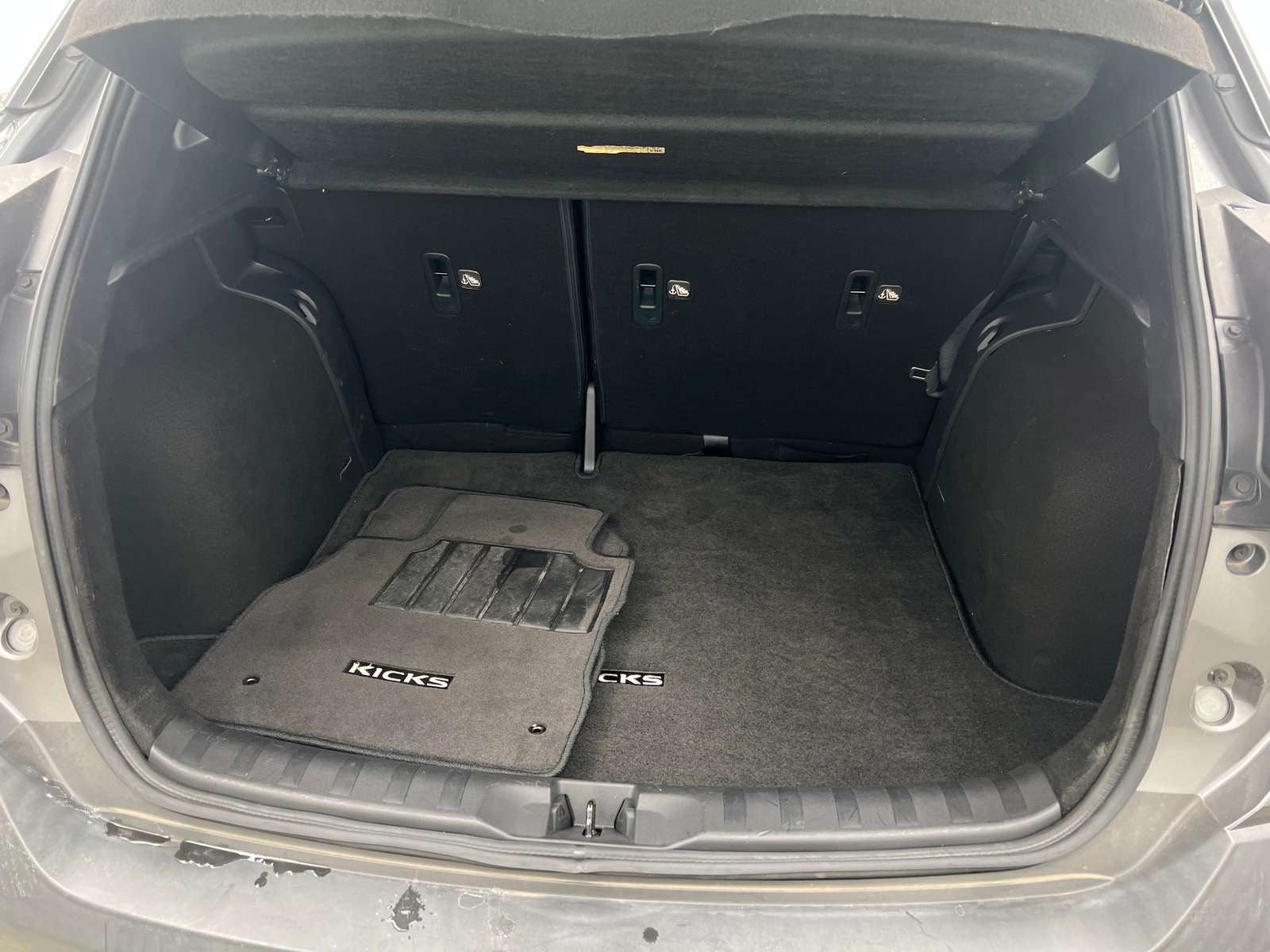 Thumbnail: 2020 Nissan Kicks - 7